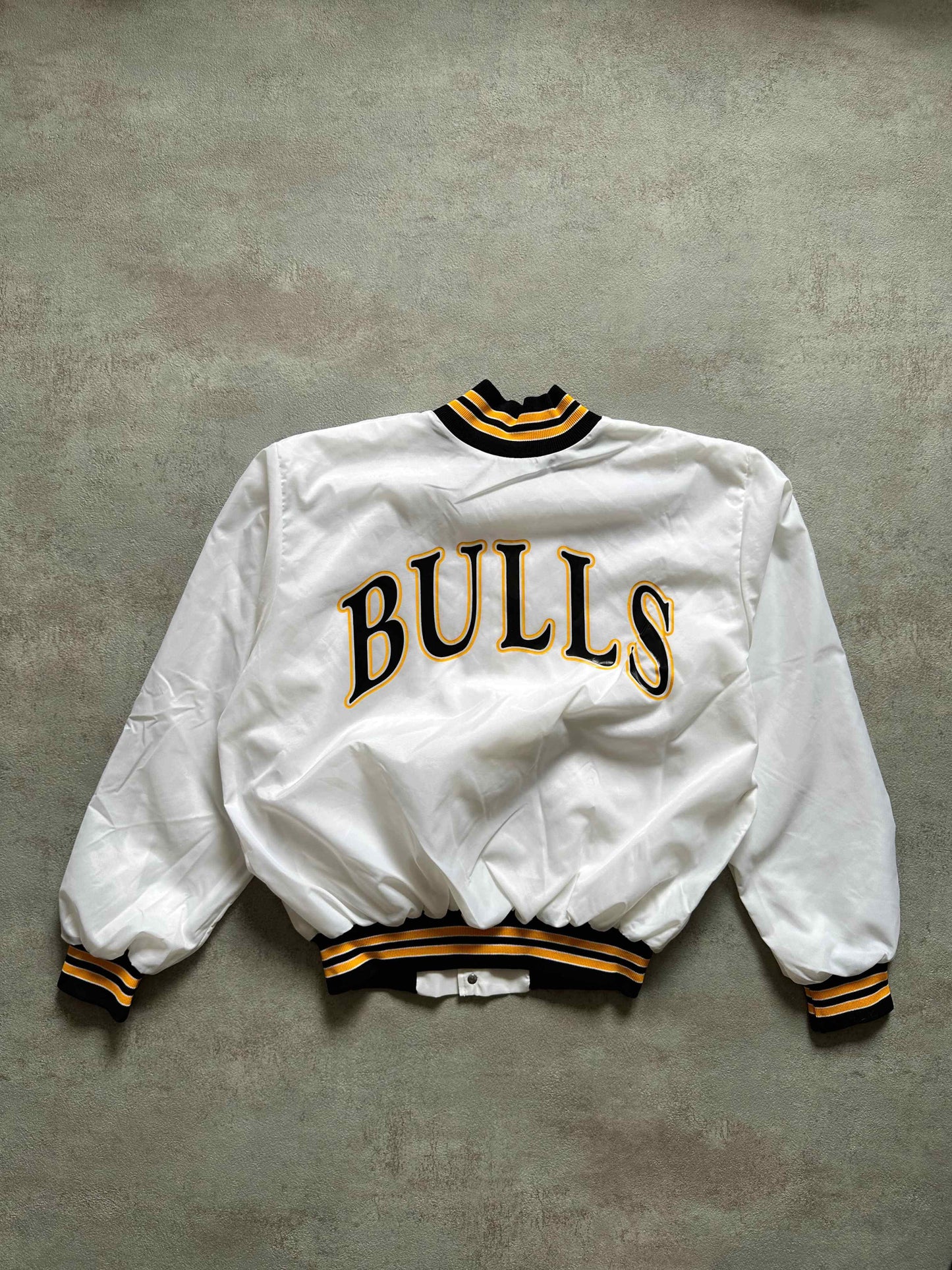 VINTAGE BULLS JACKET - XLARGE