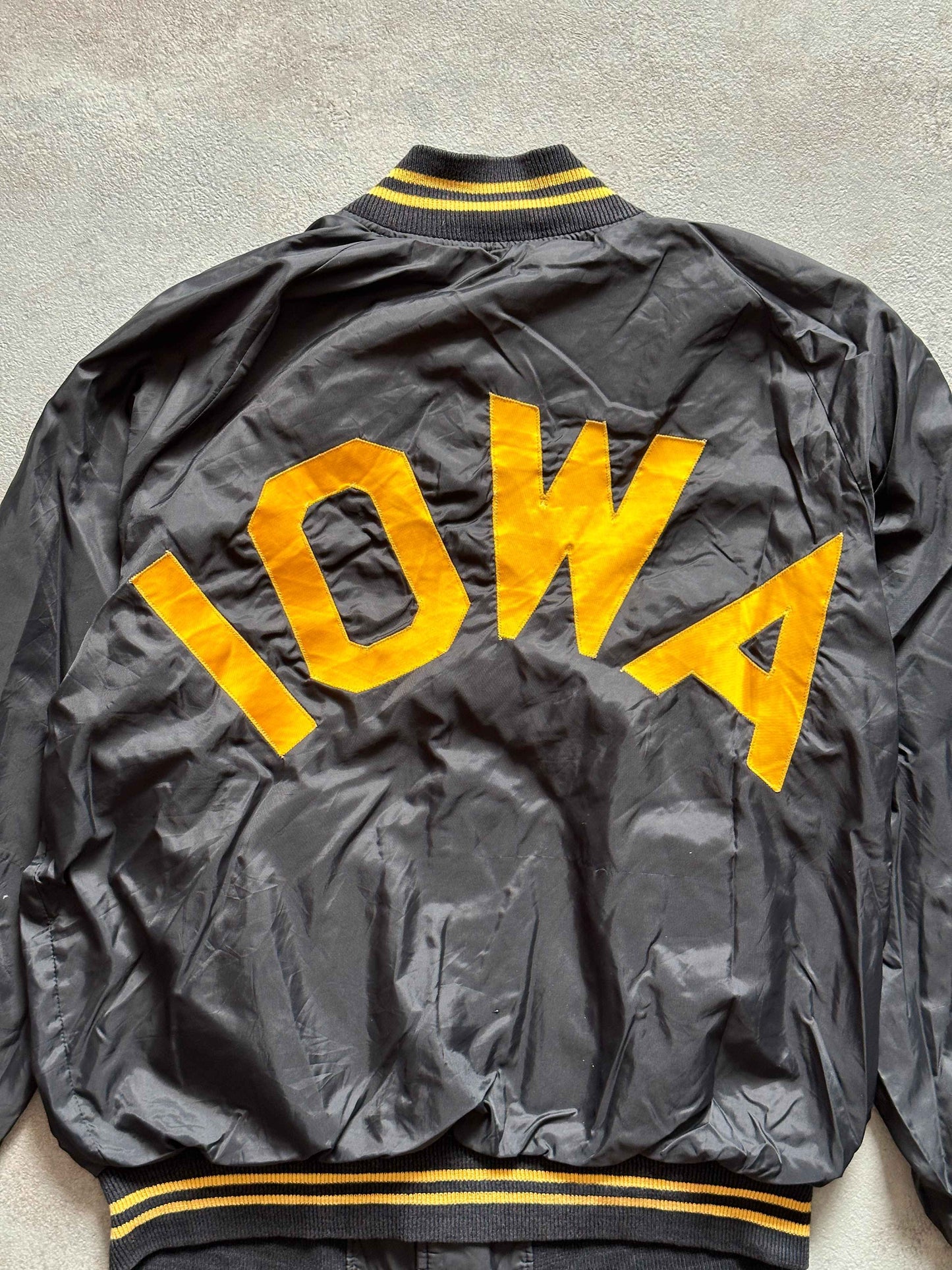 VINTAGE IOWA JACKET - MEDIUM