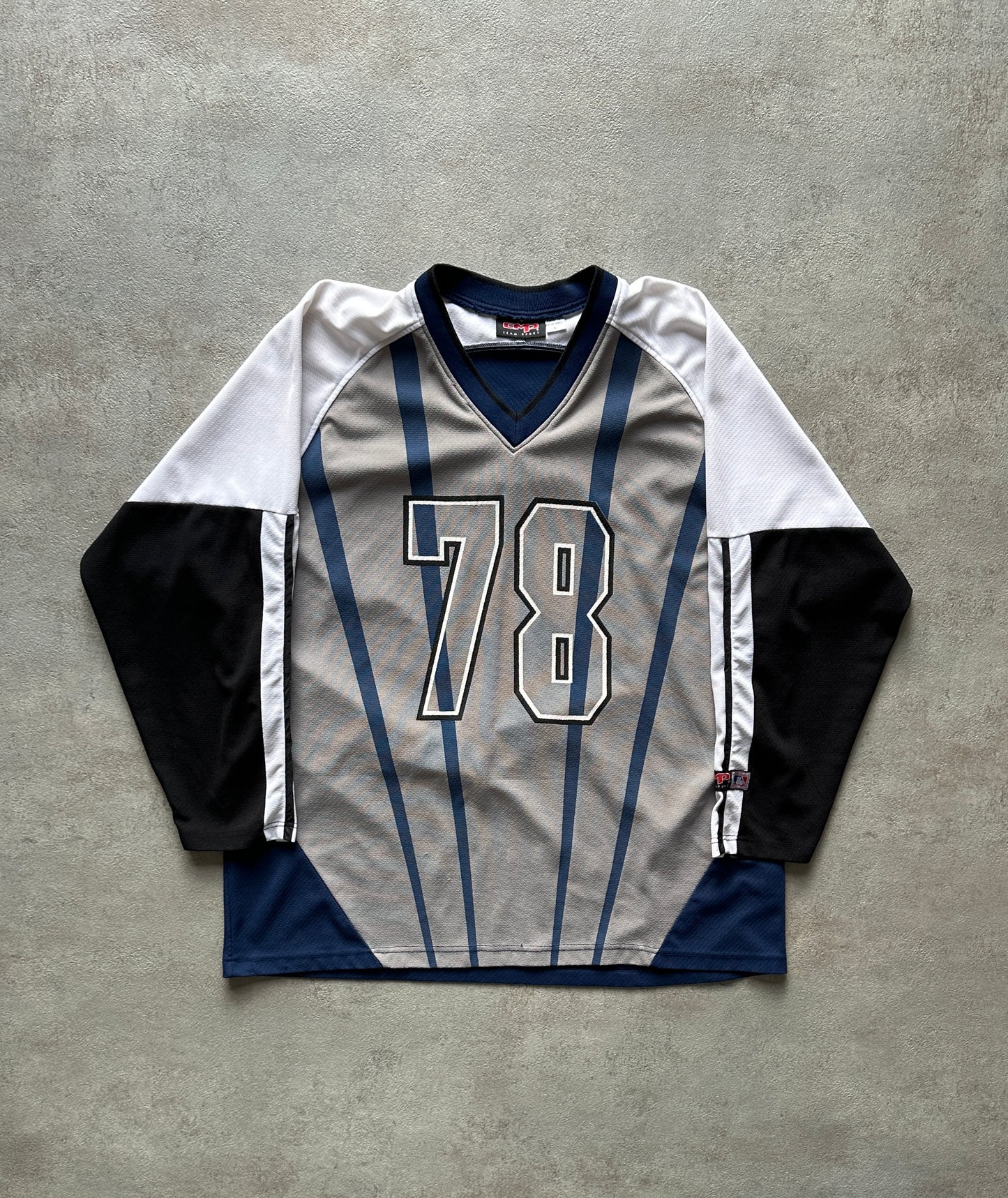 VINTAGE NEW YORK YANKEES JERSEY - LARGE