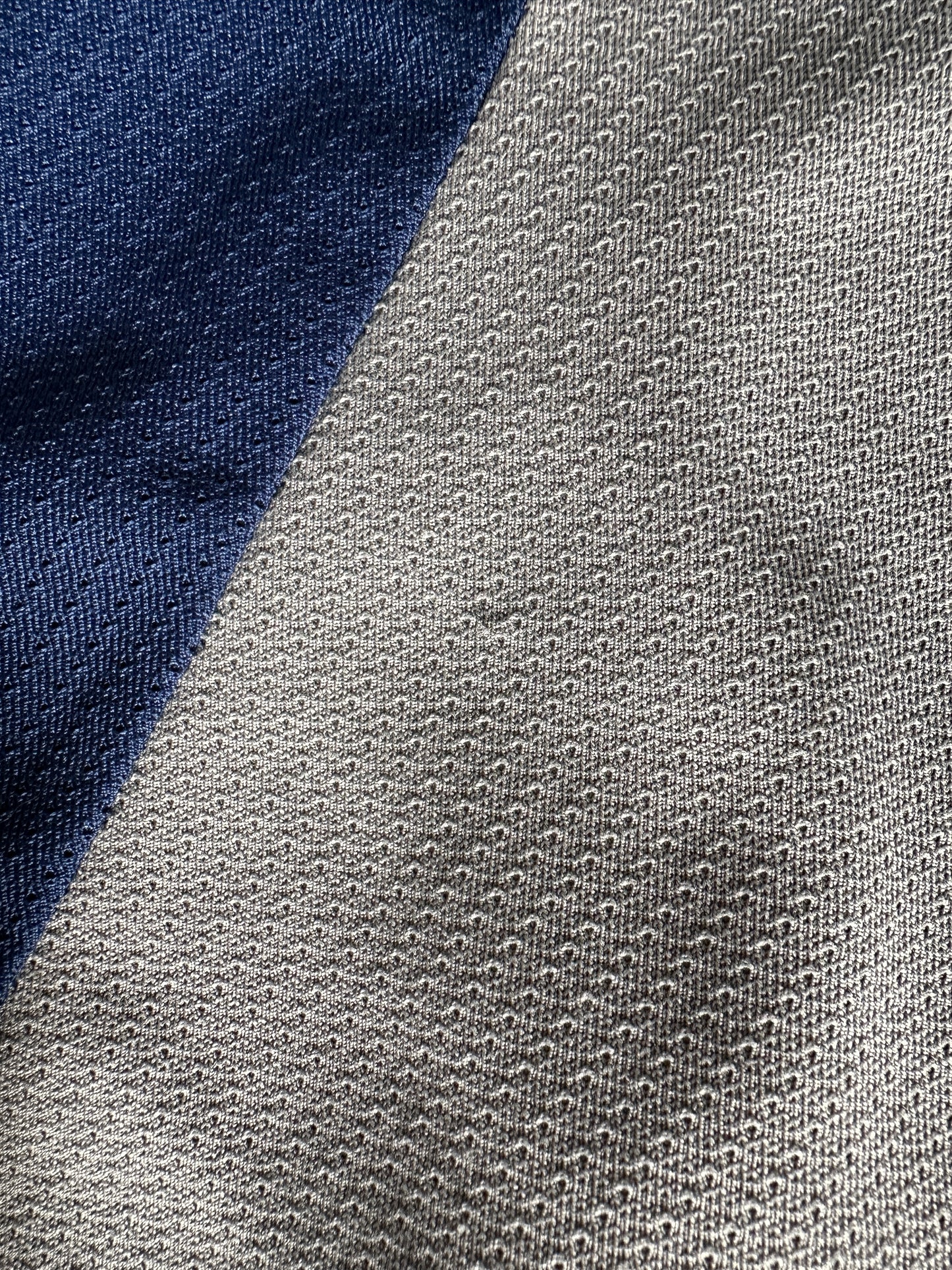 VINTAGE NEW YORK YANKEES JERSEY - LARGE