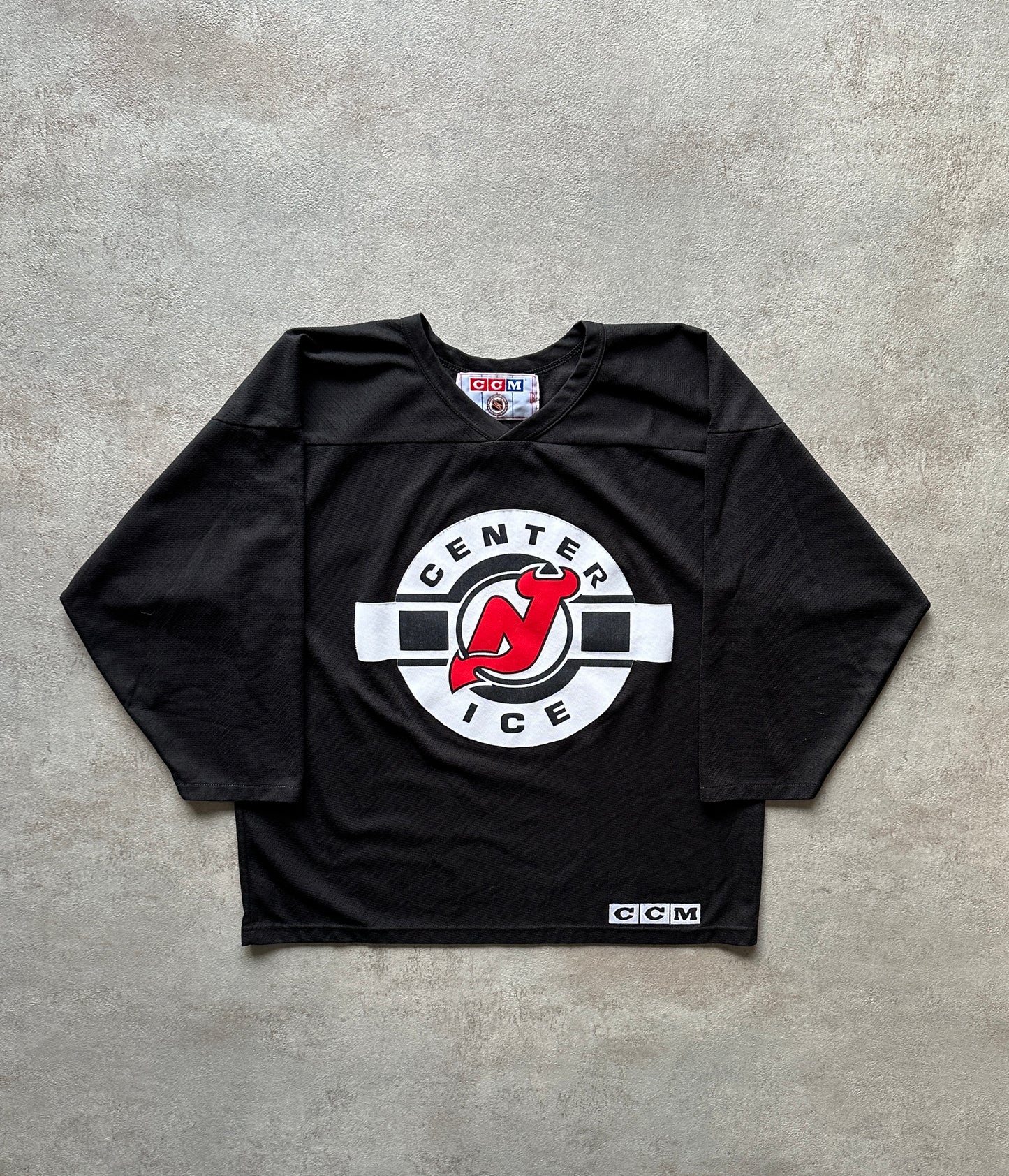 VINTAGE NEW JERSEY DEVILS HOCKEY JERSEY - LARGE