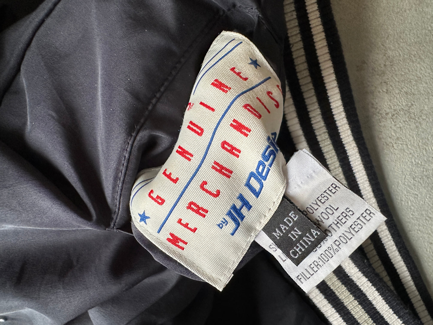 VINTAGE NEW YORK YANKEES REVERSIBLE JACKET - XSMALL