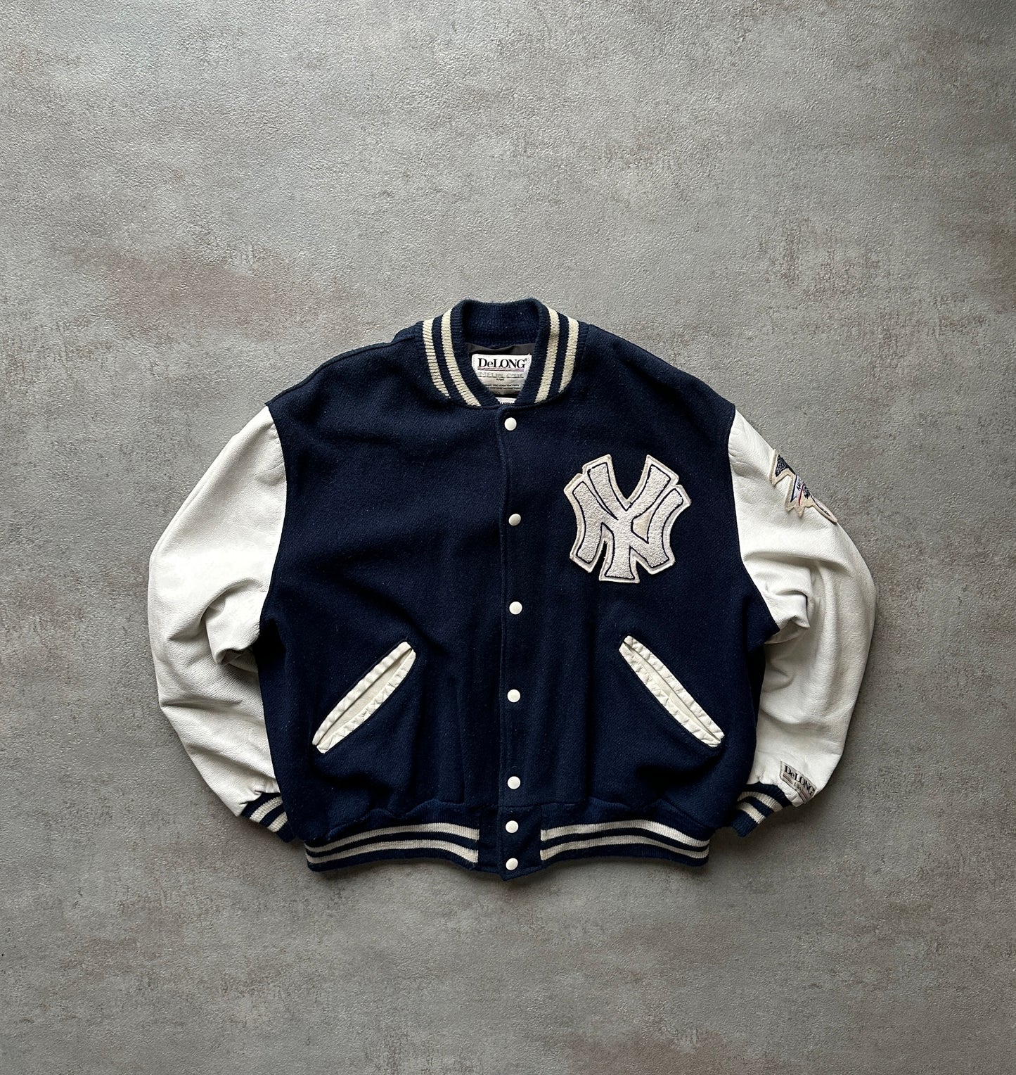 VINTAGE NEW YORK YANKEES VARSITY JACKET - MEDIUM