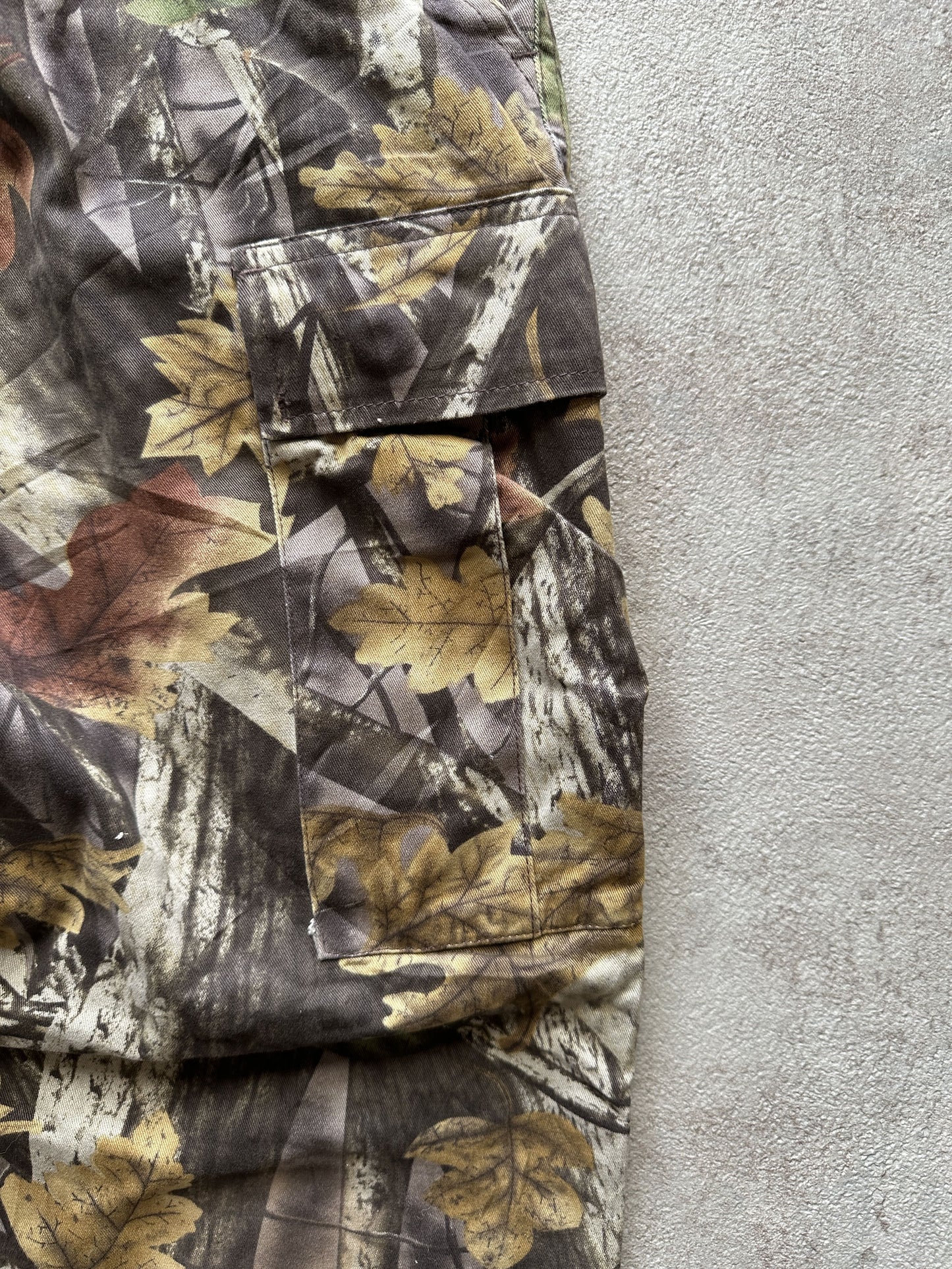 VINTAGE REALTREE CAMO CARGO PANT - W32 X L32