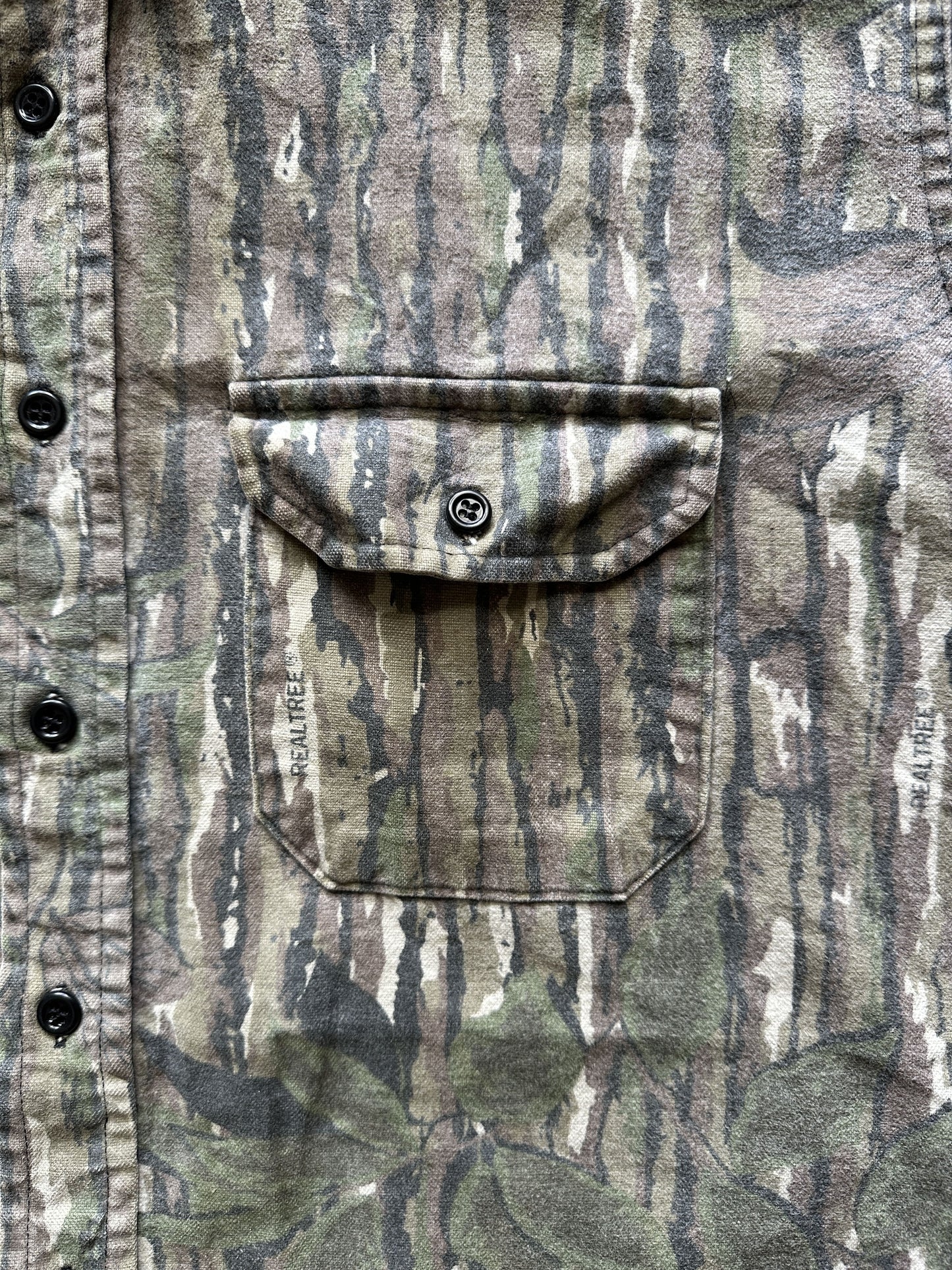 VINTAGE REALTREE CAMO SHIRT - XLARGE