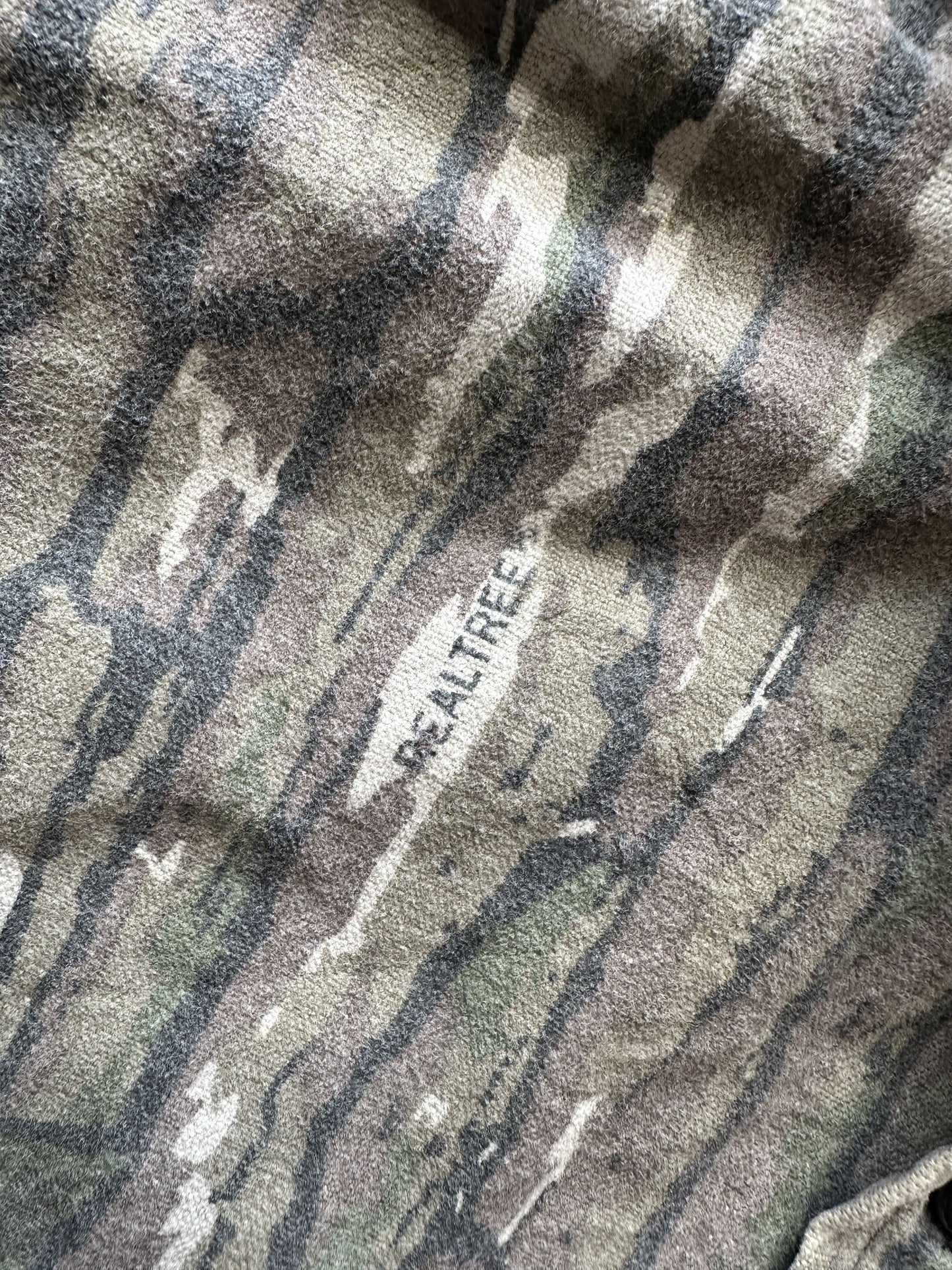 VINTAGE REALTREE CAMO SHIRT - XLARGE
