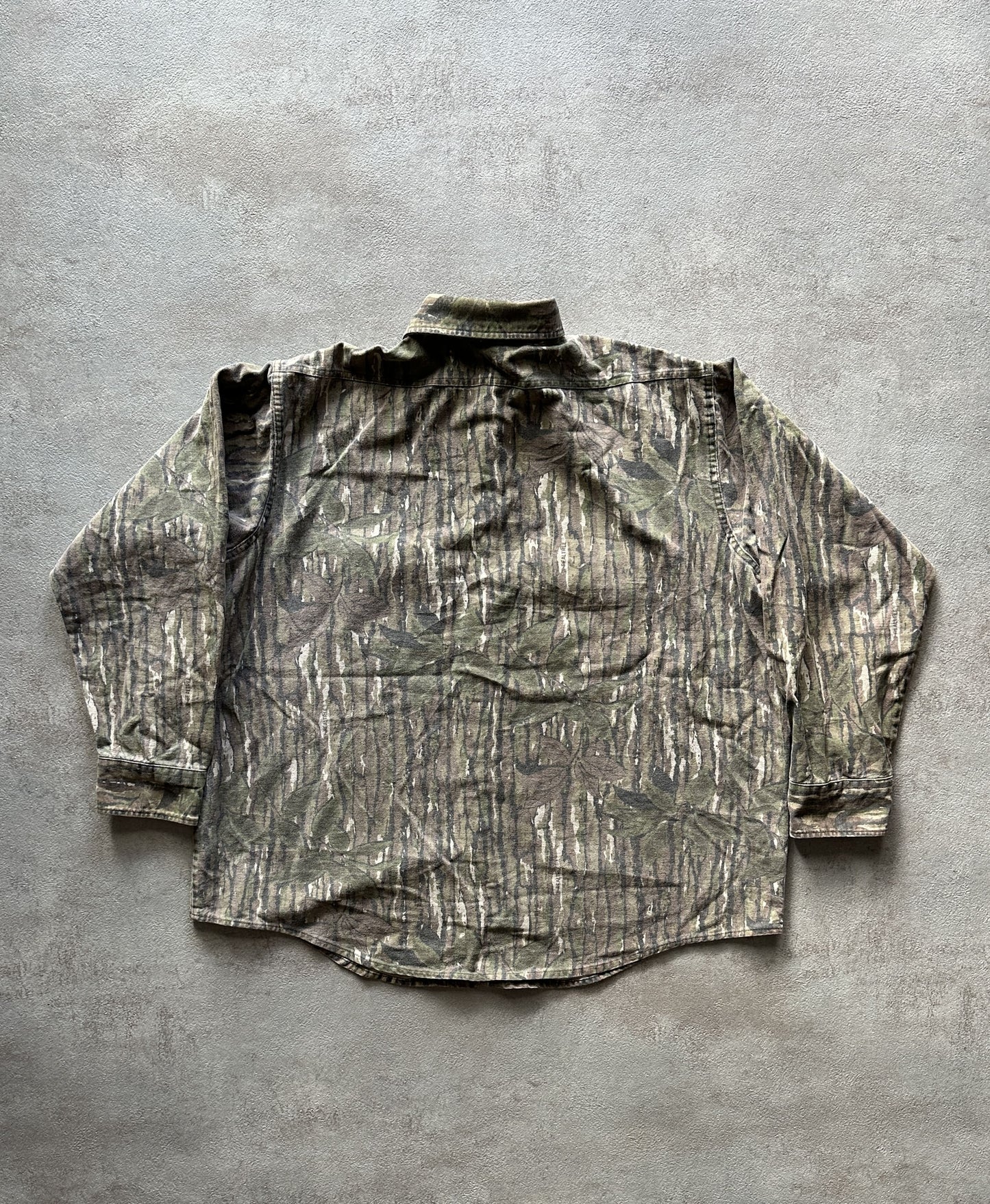 VINTAGE REALTREE CAMO SHIRT - XLARGE