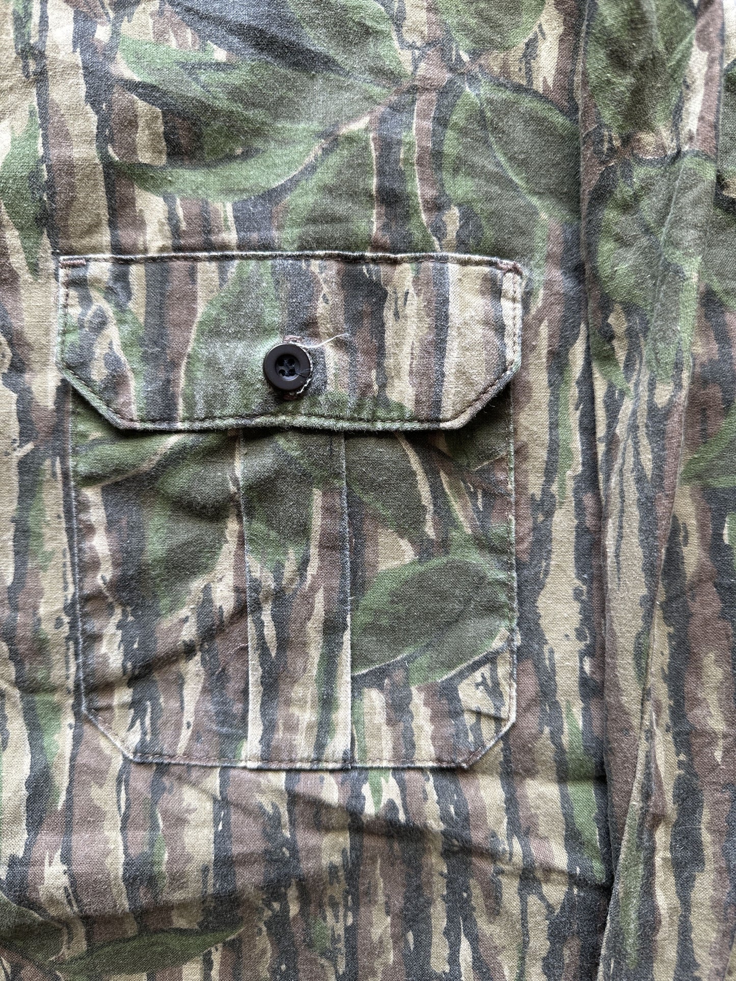 VINTAGE REALTREE CAMO SHIRT - MEDIUM