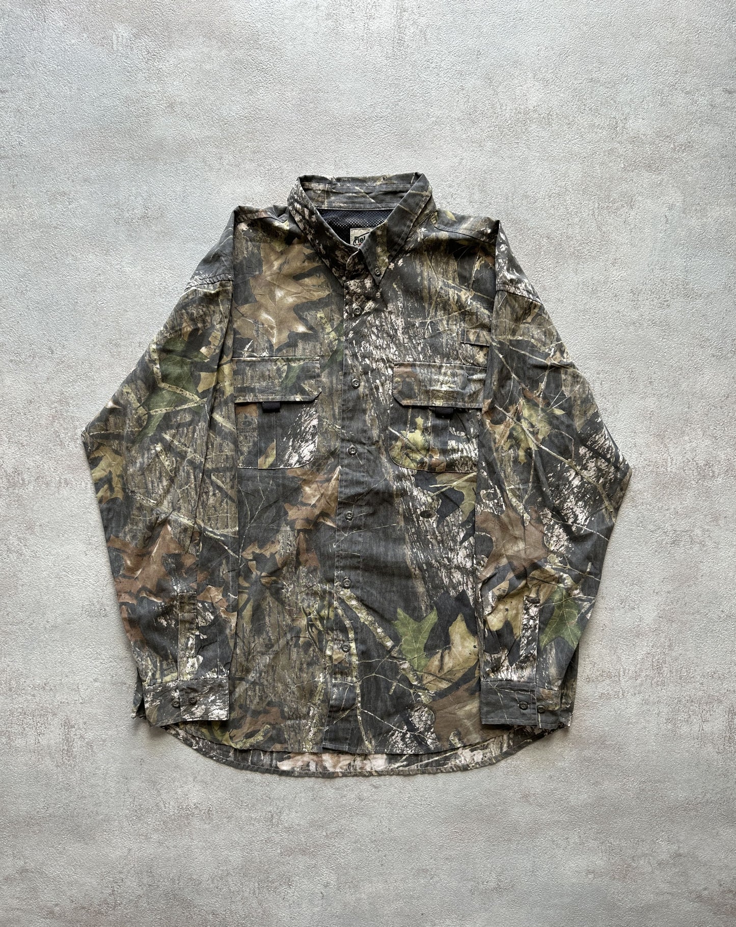 VINTAGE REALTREE CAMO SHIRT - XLARGE