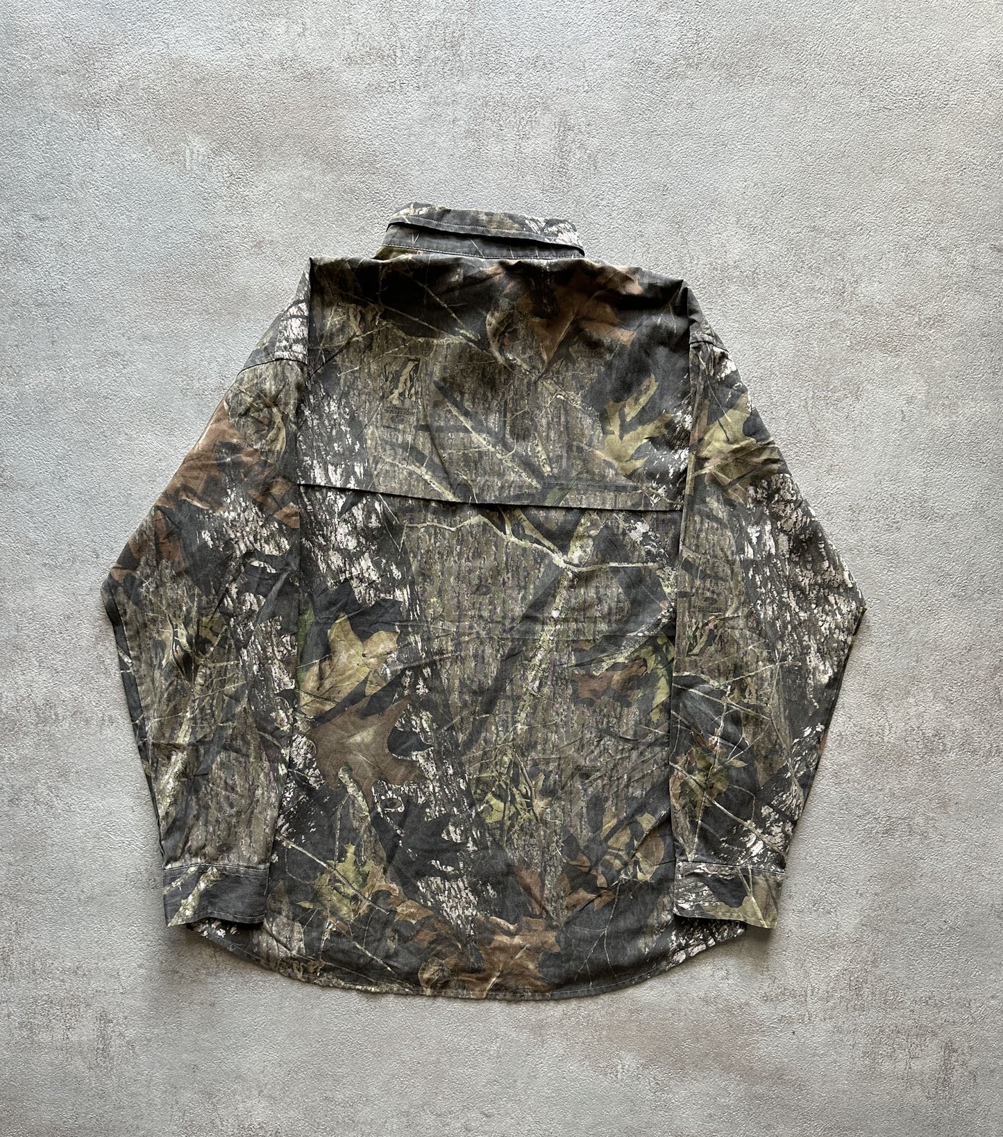 VINTAGE REALTREE CAMO SHIRT - XLARGE