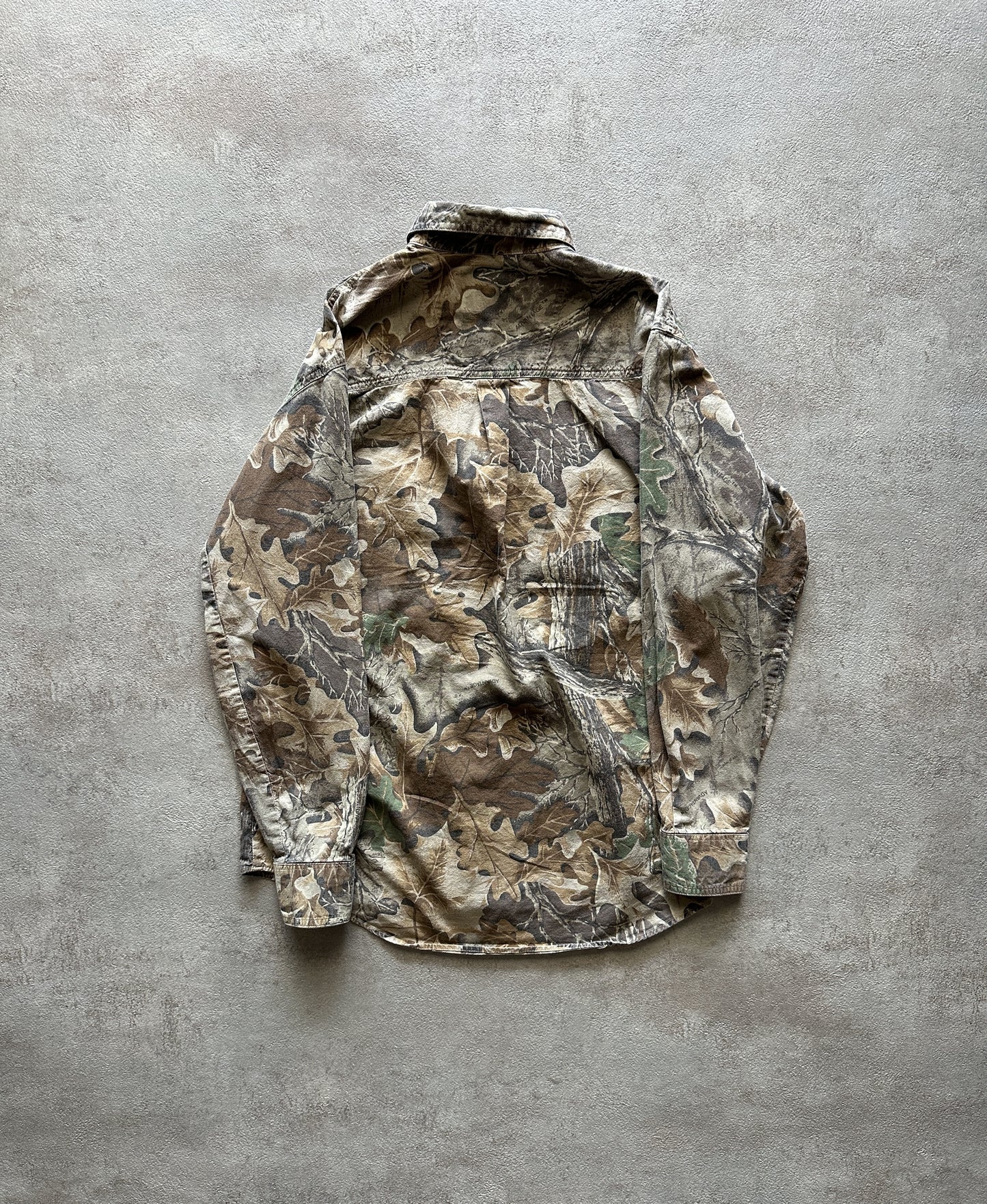 VINTAGE WRANGLER REALTREE CAMO SHIRT - MEDIUM