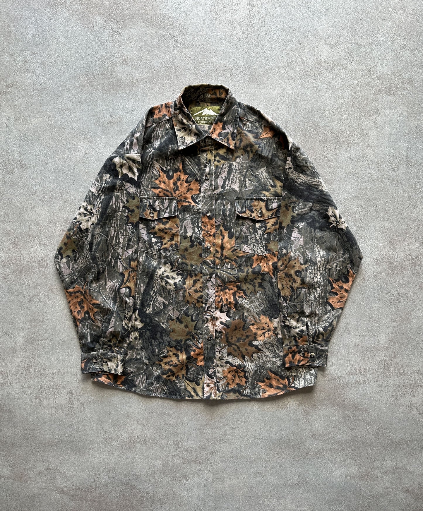 VINTAGE REALTREE CAMO SHIRT - MEDIUM
