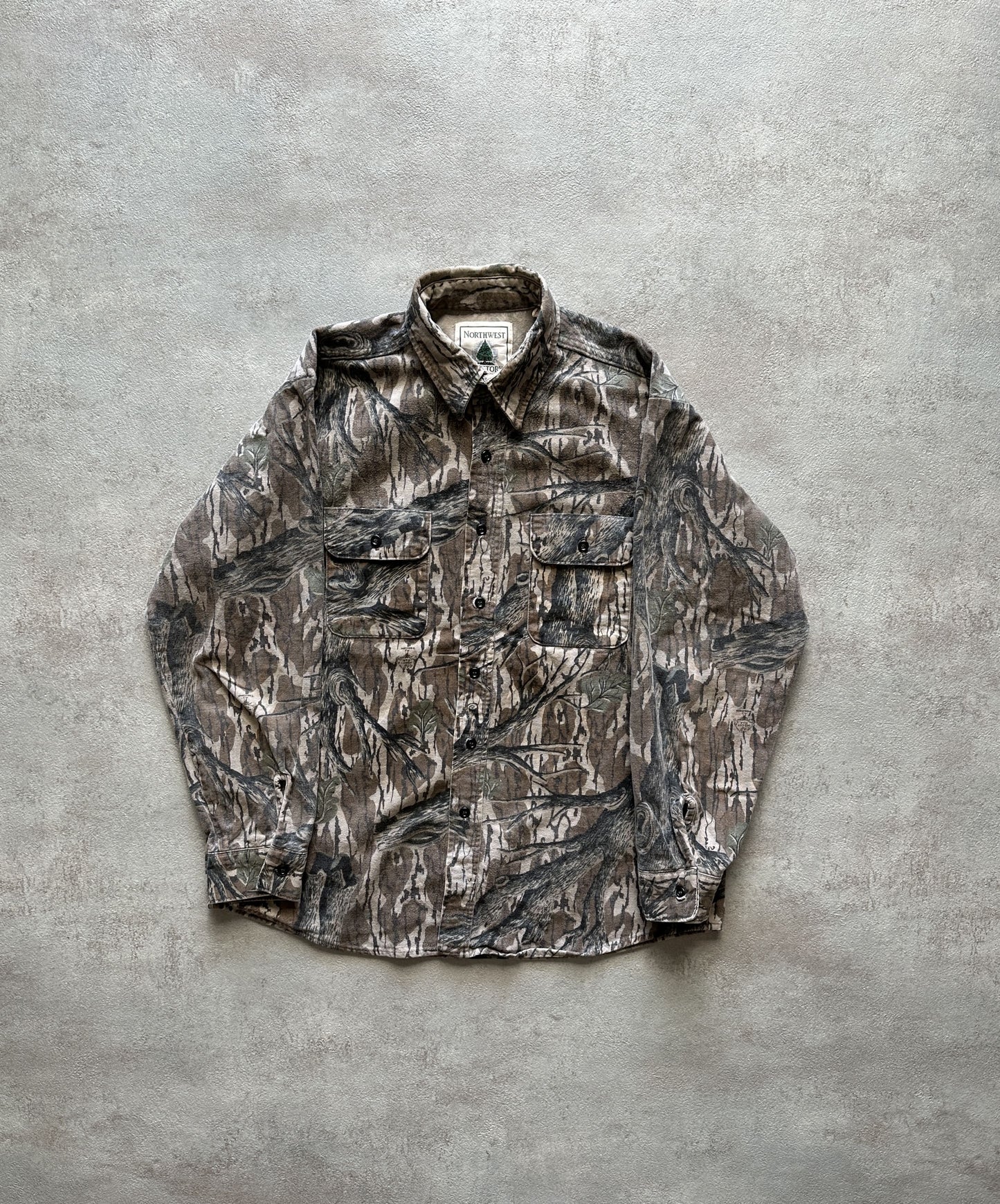 VINTAGE REALTREE CAMO SHIRT - MEDIUM