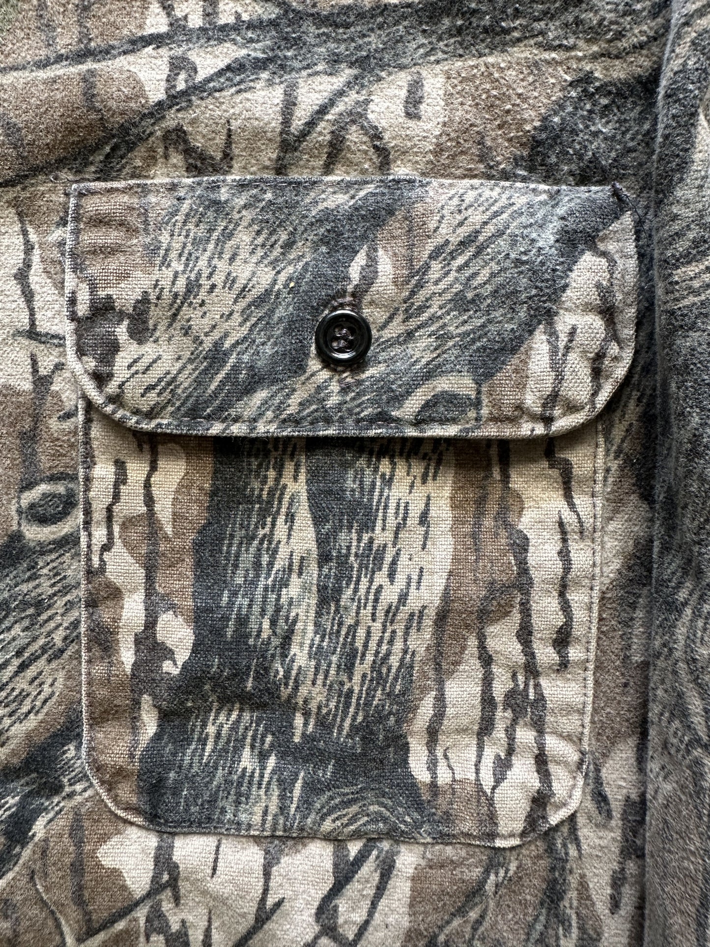 VINTAGE REALTREE CAMO SHIRT - MEDIUM