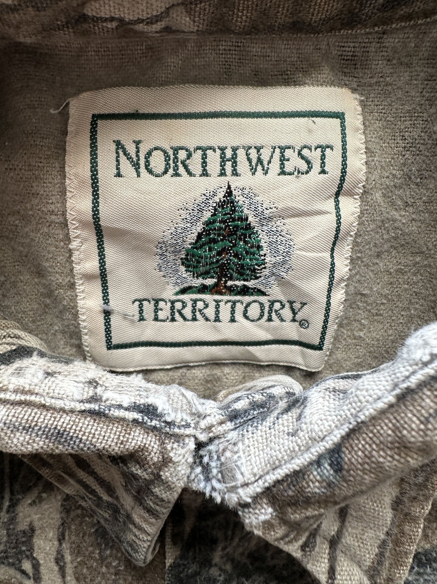 VINTAGE REALTREE CAMO SHIRT - MEDIUM