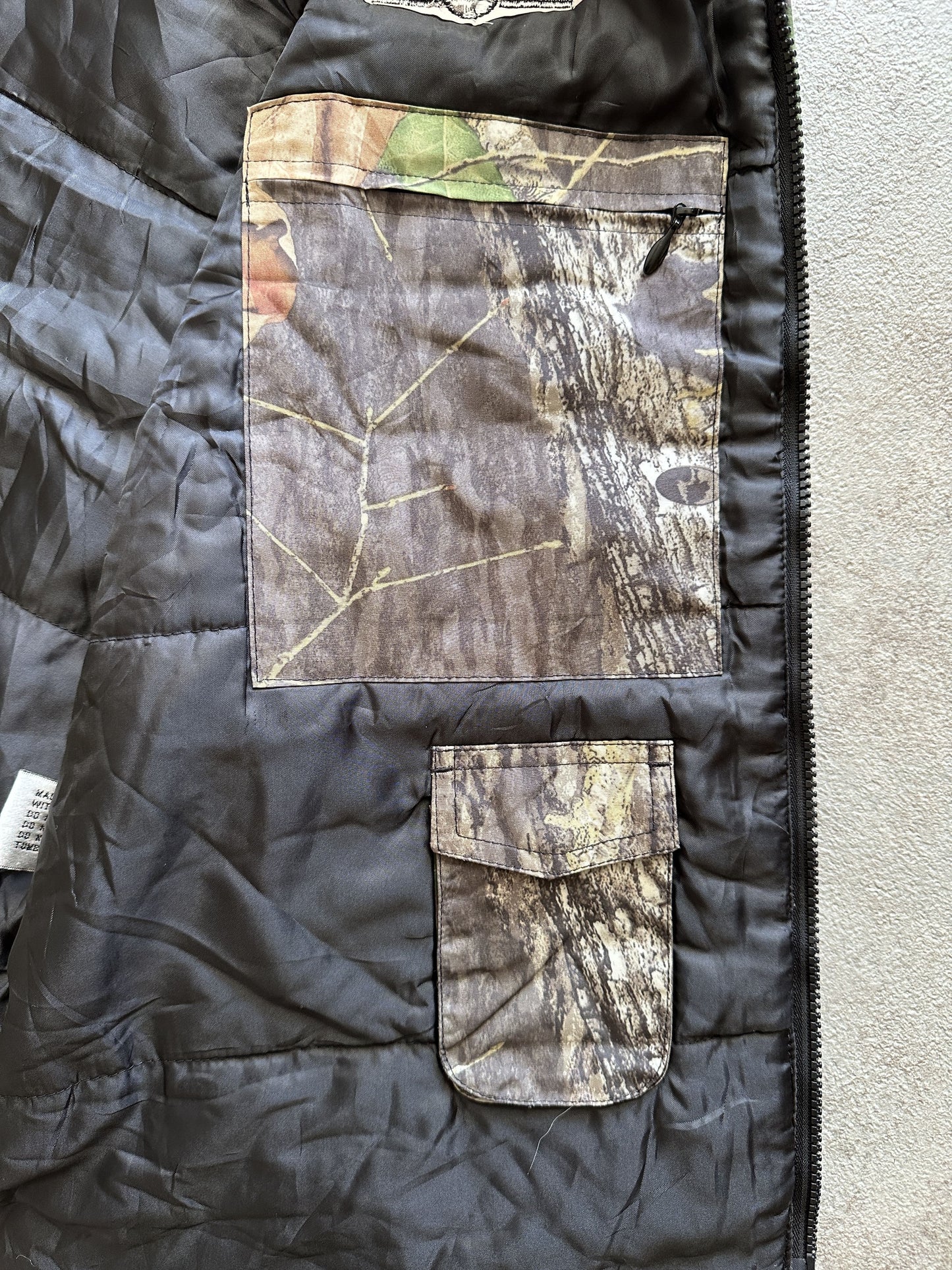 VINTAGE REALTREE SLEEVELESS JACKET - LARGE