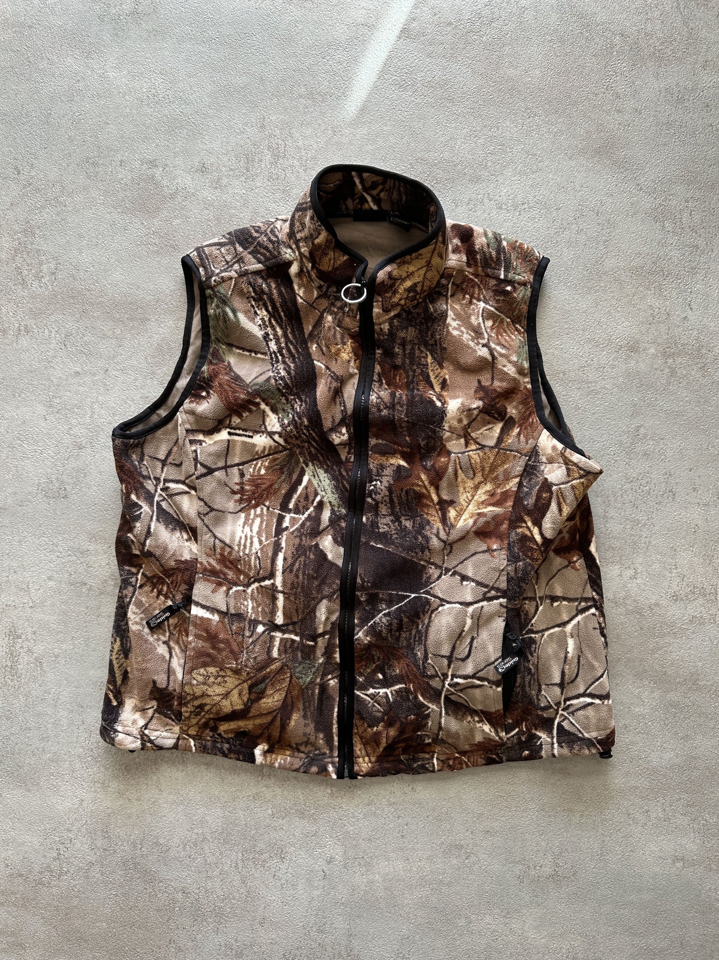 VINTAGE REALTREE SLEEVELESS JACKET - LARGE