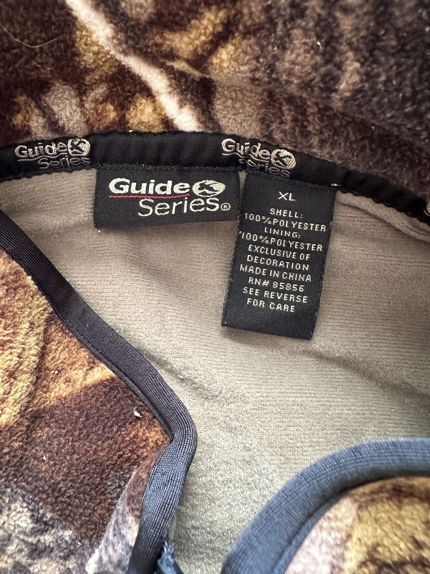 VINTAGE REALTREE SLEEVELESS JACKET - LARGE