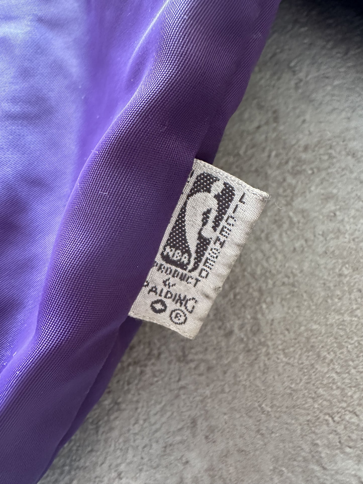 VINTAGE SPALDING LOS ANGELES LAKERS SATIN JACKET -