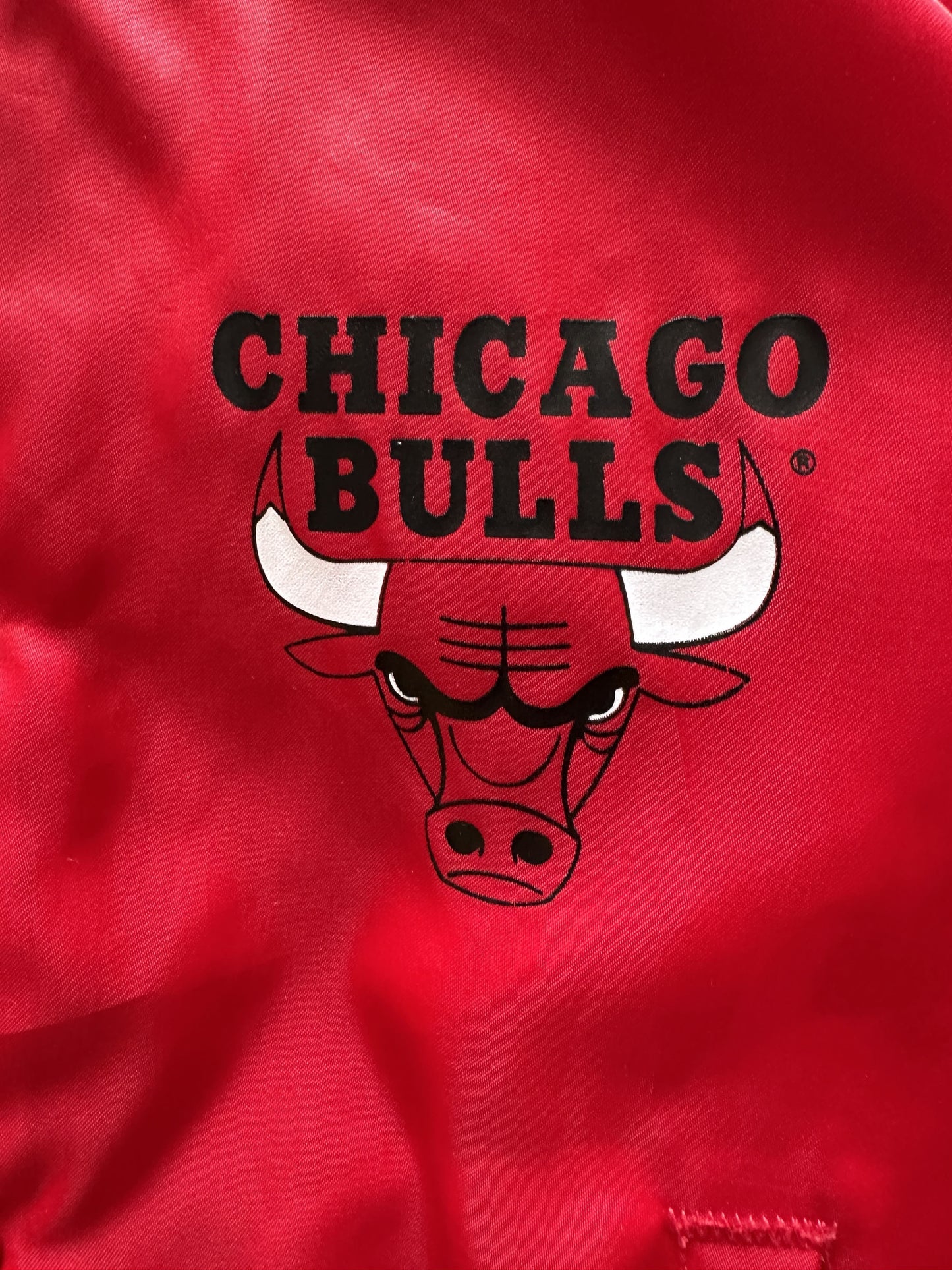 VINTAGE CHALK LINE CHICAGO BULLS SATIN JACKET - SMALL