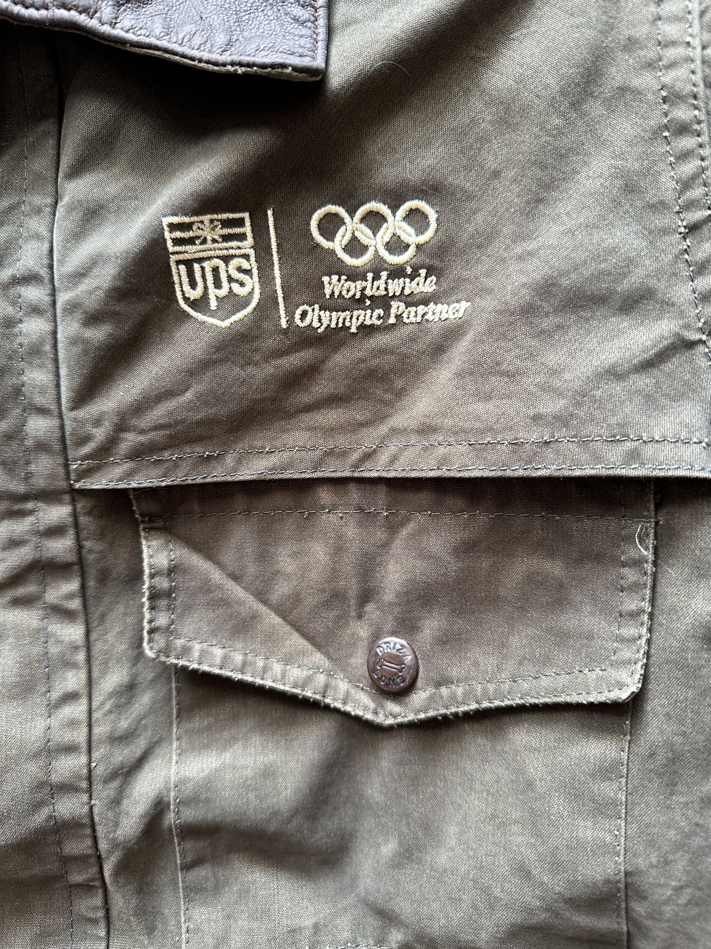 VINTAGE DRIZA BONE UPS JACKET - SMALL