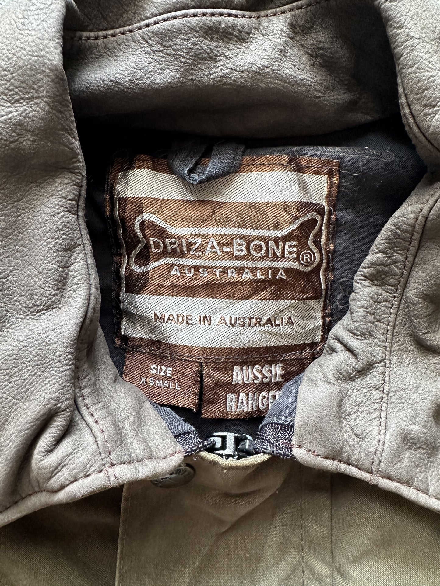 VINTAGE DRIZA BONE UPS JACKET - SMALL