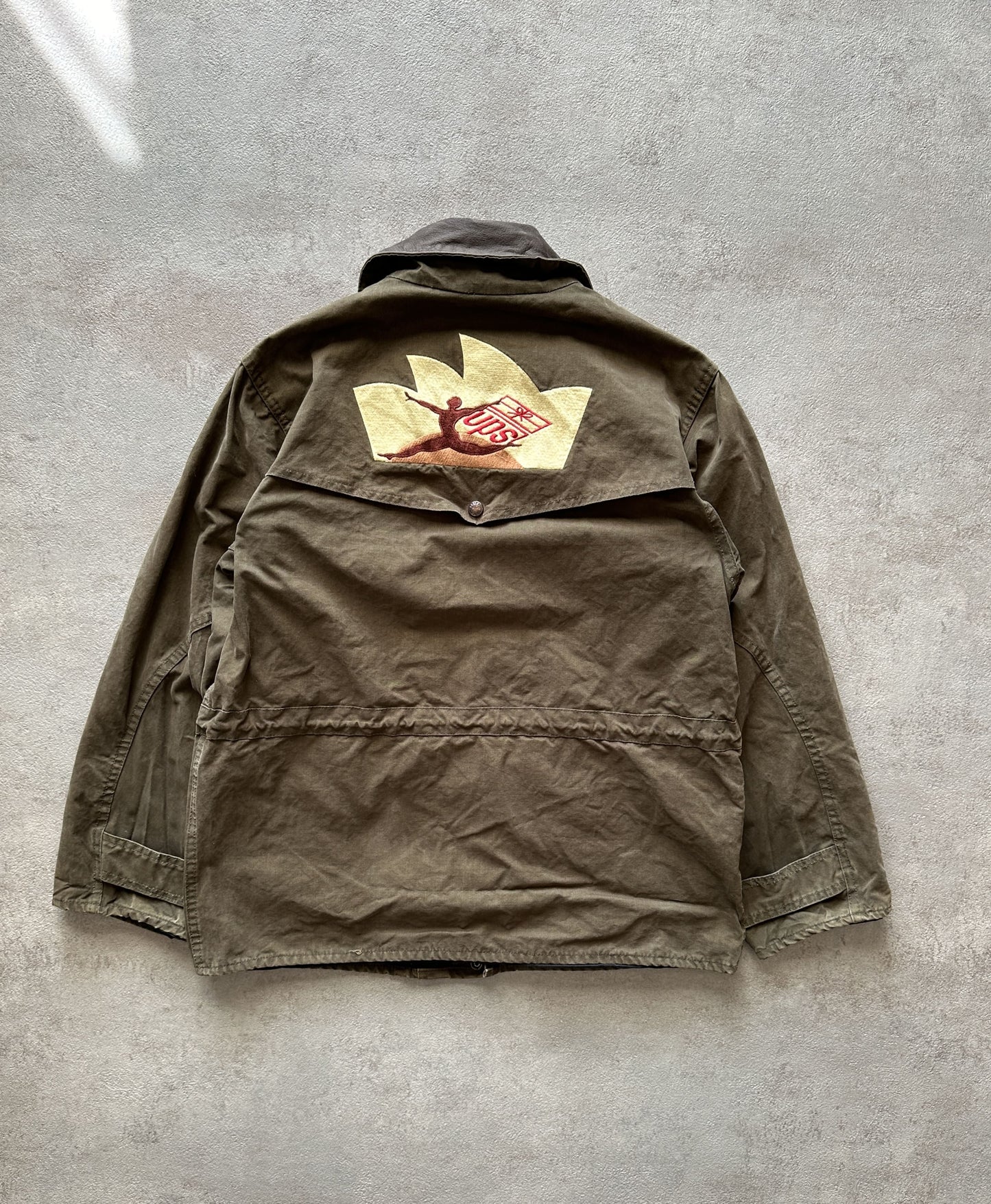 VINTAGE DRIZA BONE UPS JACKET - SMALL