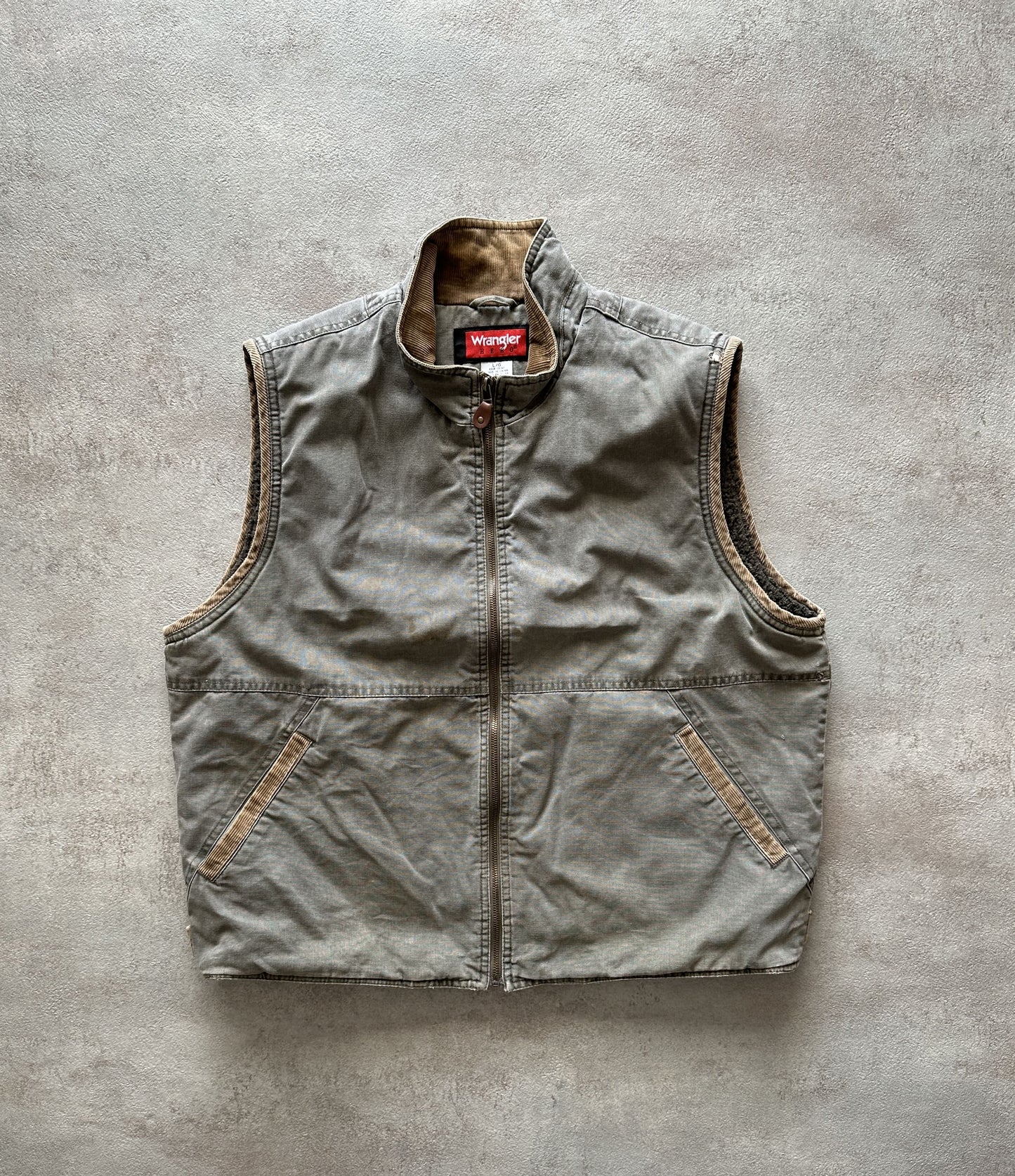 VINTAGE WRANGLER WORKWEAR SLEEVELESS JACKET - LARGE