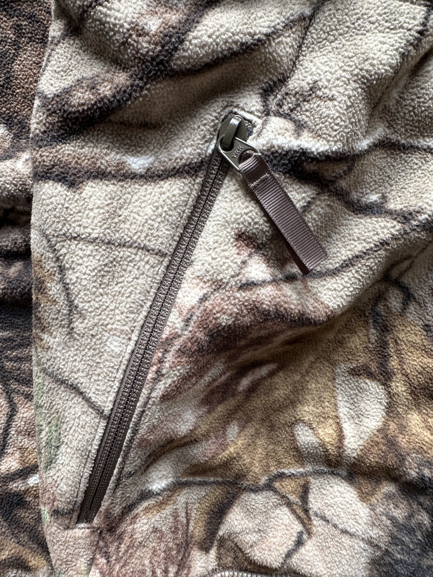 VINTAGE REALTREE CAMO FLEECE JACKET - LARGE