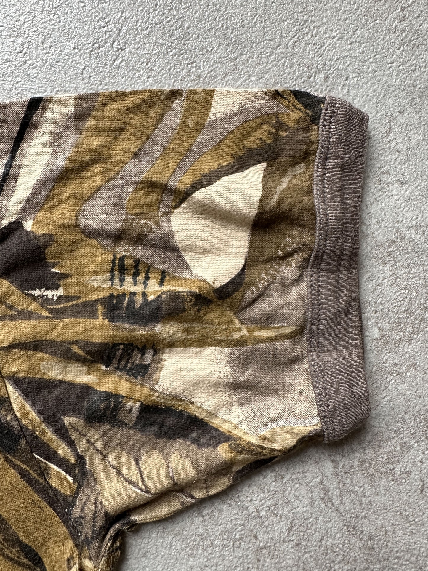 VINTAGE REALTREE CAMO T-SHIRT - SMALL