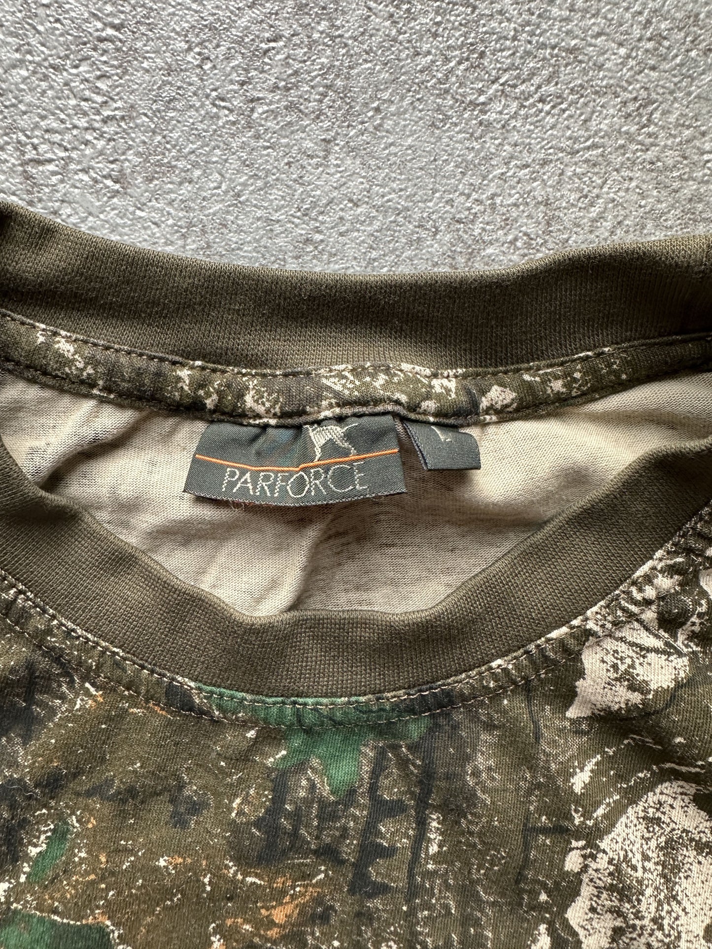 VINTAGE REALTREE CAMO T-SHIRT - LARGE