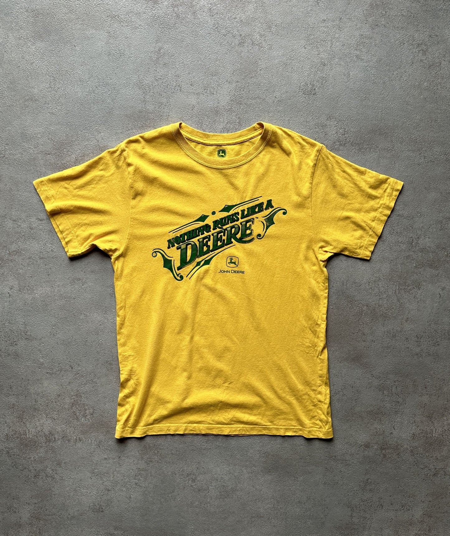 JOHN DEERE T-SHIRT - MEDIUM