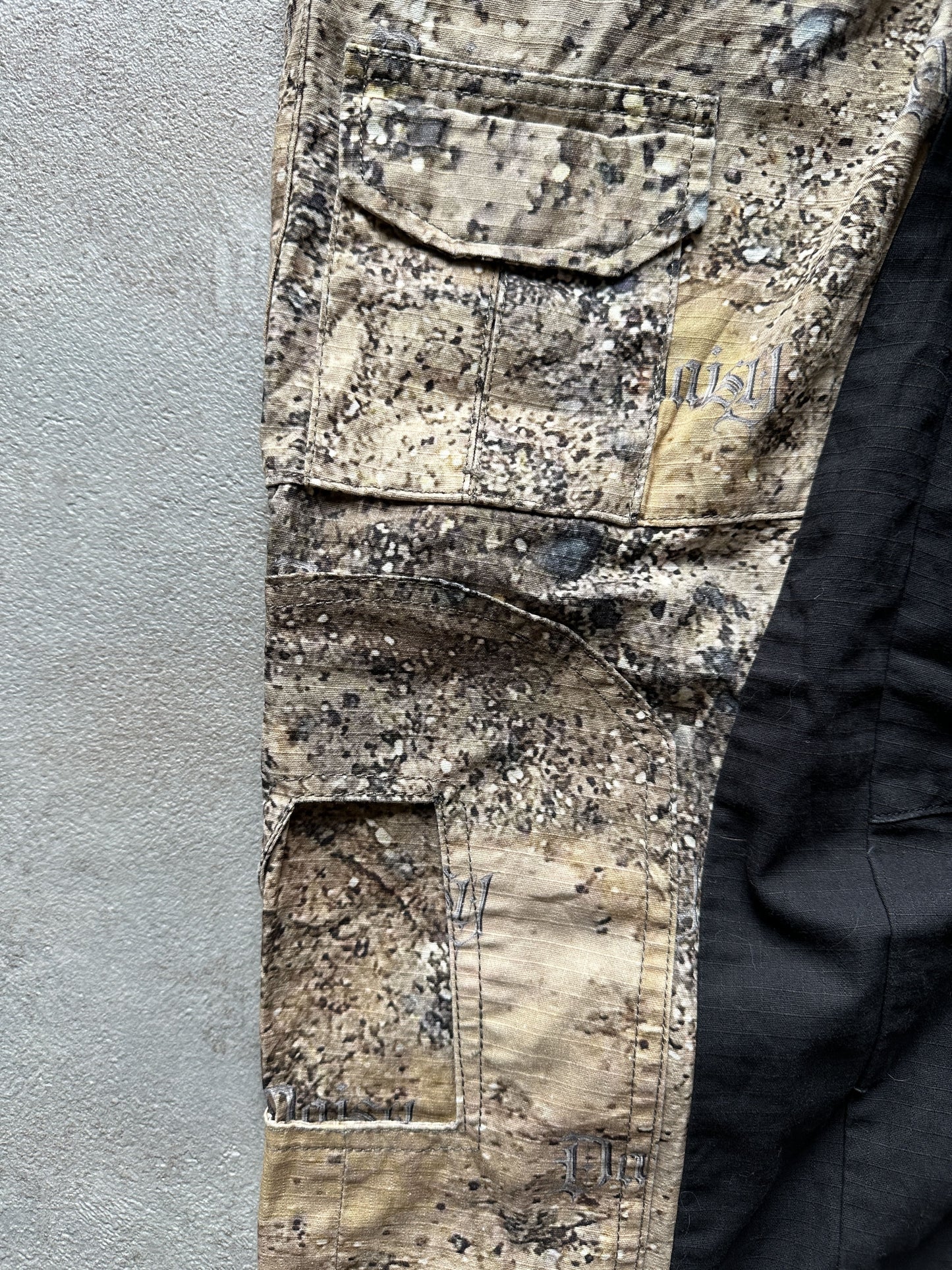 DAISY SAND CAMO CARGO PANT - W24 (WOMEN)