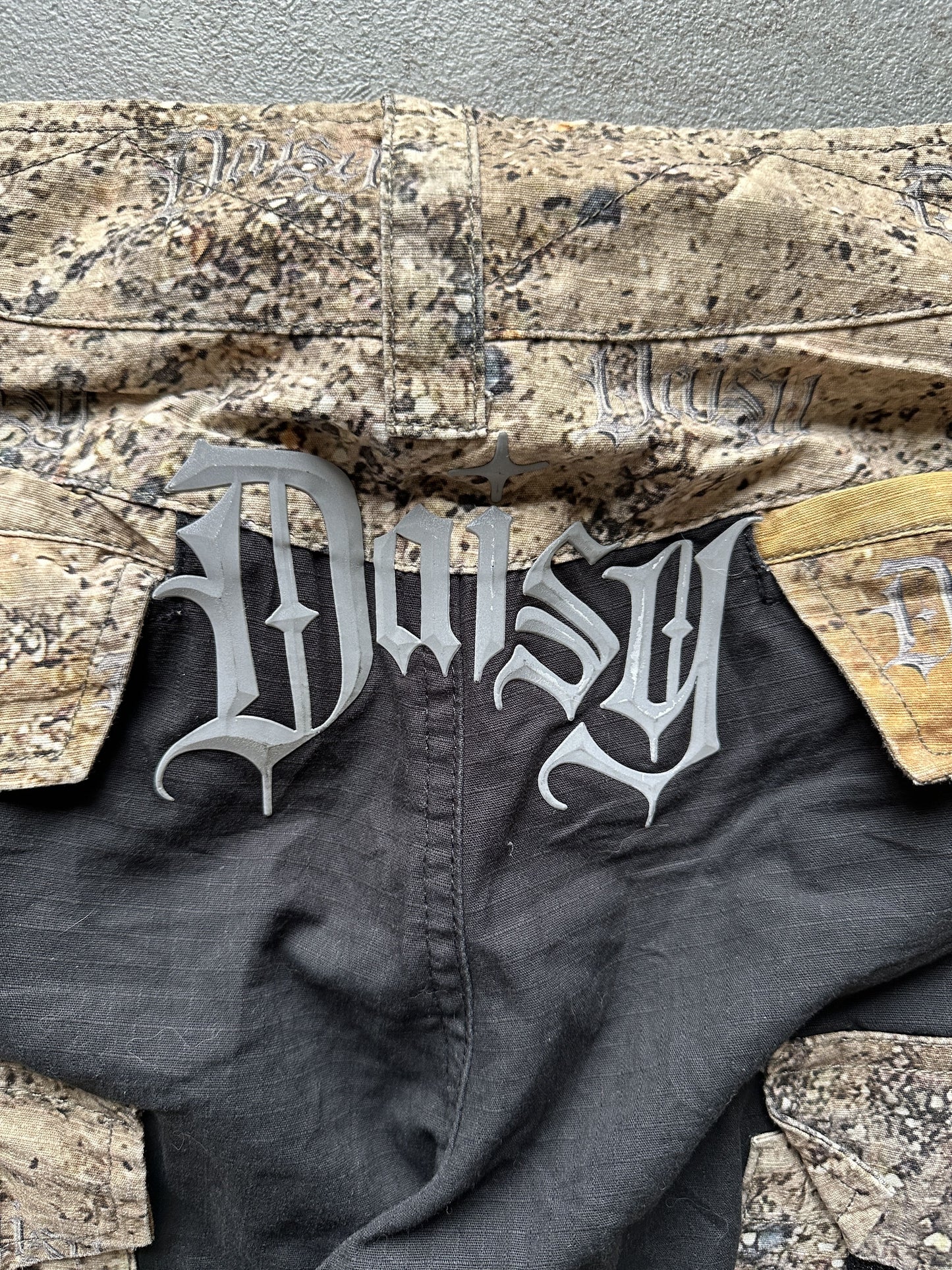 DAISY SAND CAMO CARGO PANT - W24 (WOMEN)
