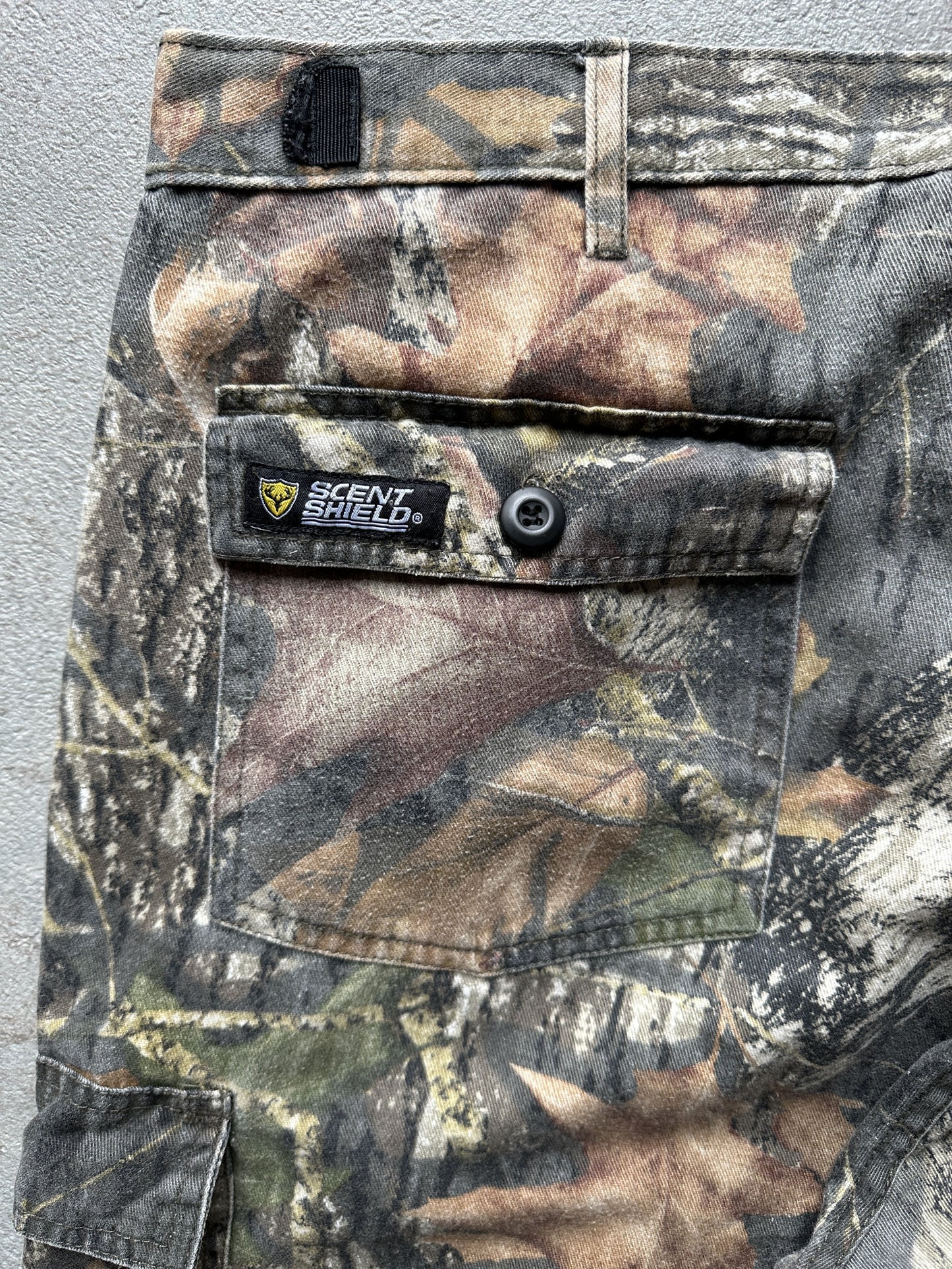 VINTAGE REALTREE CAMO CARGO PANT - W34 X L34