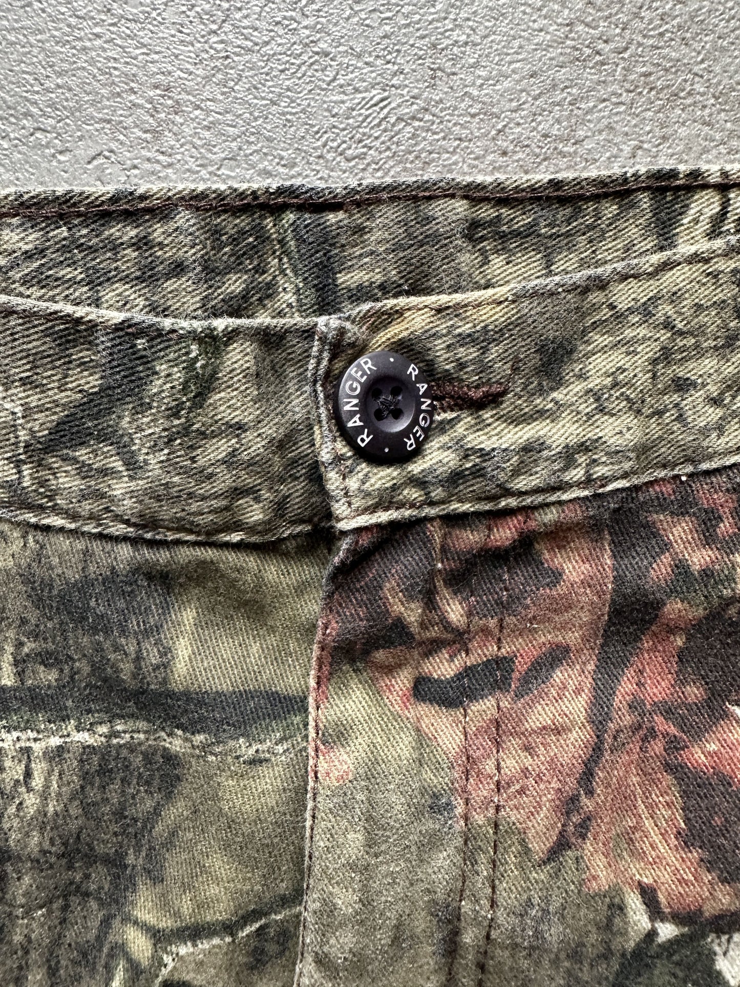 VINTAGE REALTREE CAMO CARGO PANT - SMALL