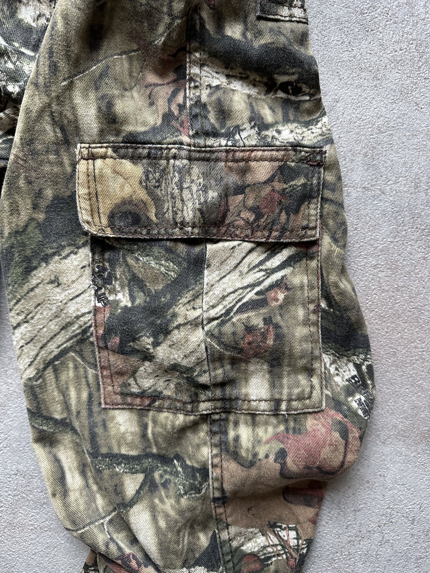 VINTAGE REALTREE CAMO CARGO PANT - SMALL