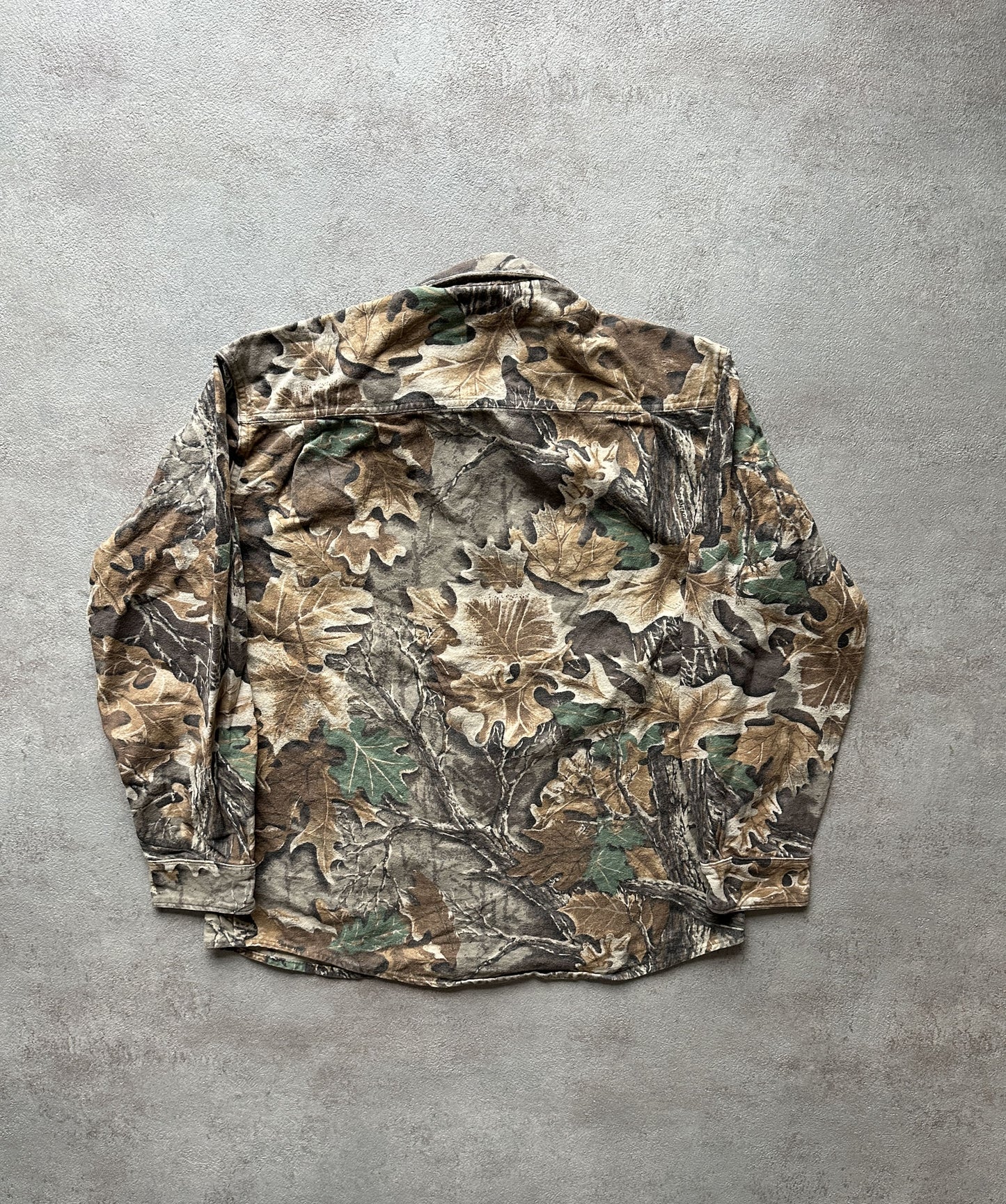 VINTAGE REALTREE CAMO SHIRT - LARGE