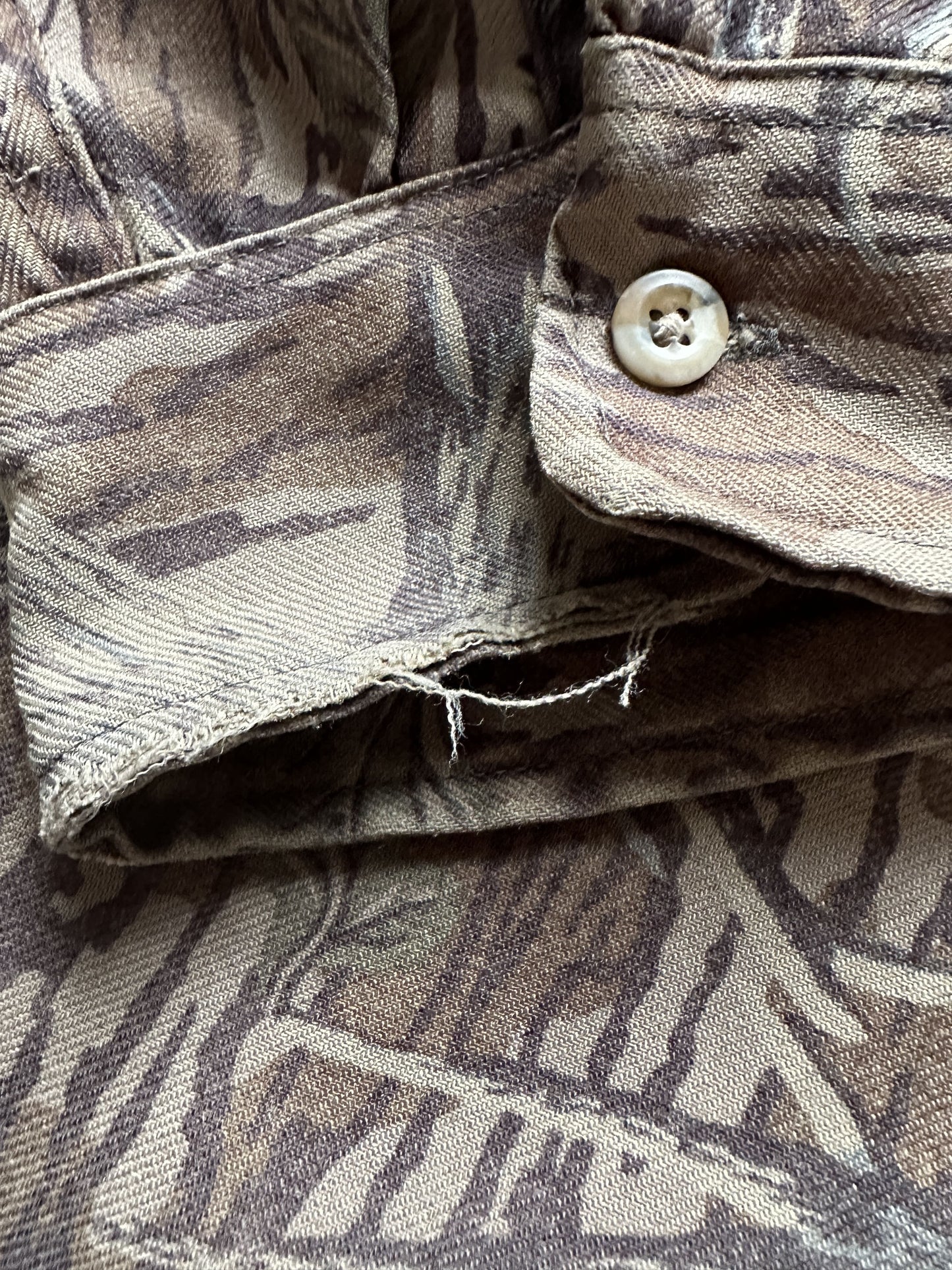VINTAGE REALTREE CAMO SHIRT - XXLARGE