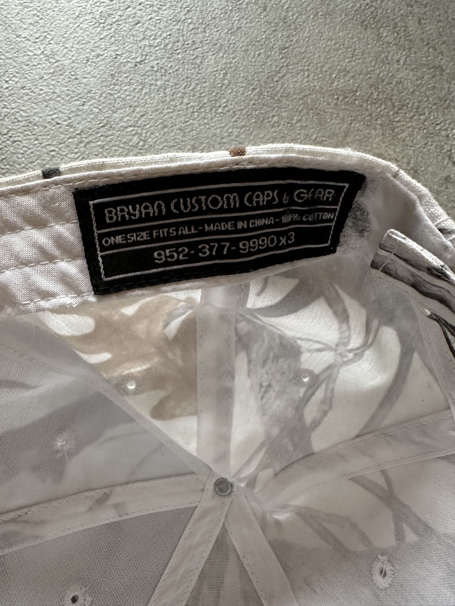 VINTAGE REALTREE WHITE CAMO CAP - OS