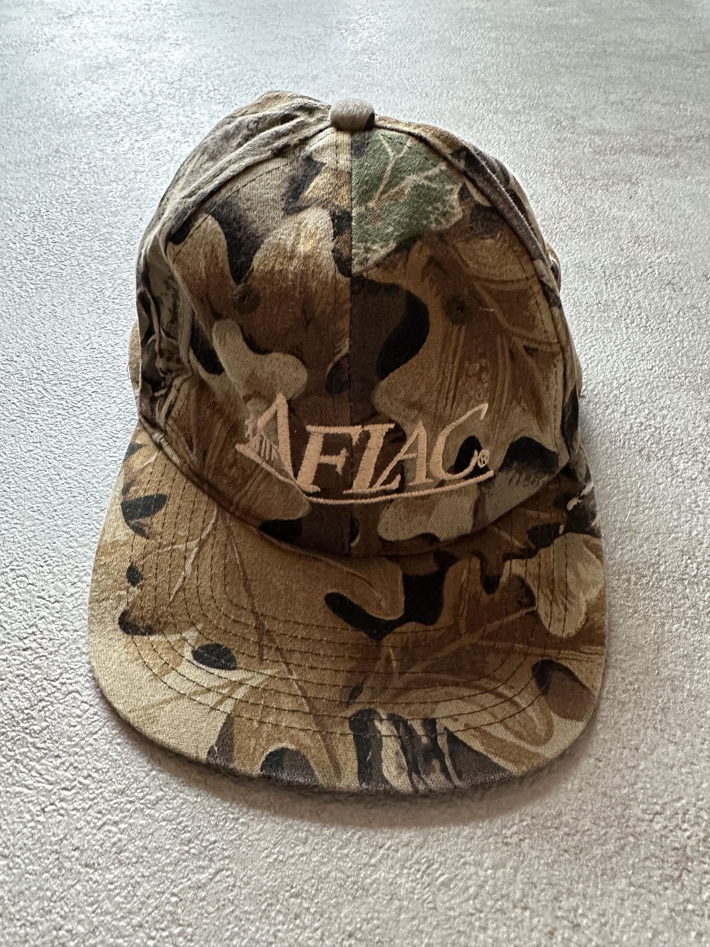 VINTAGE REALTREE CAMO CAP - OS