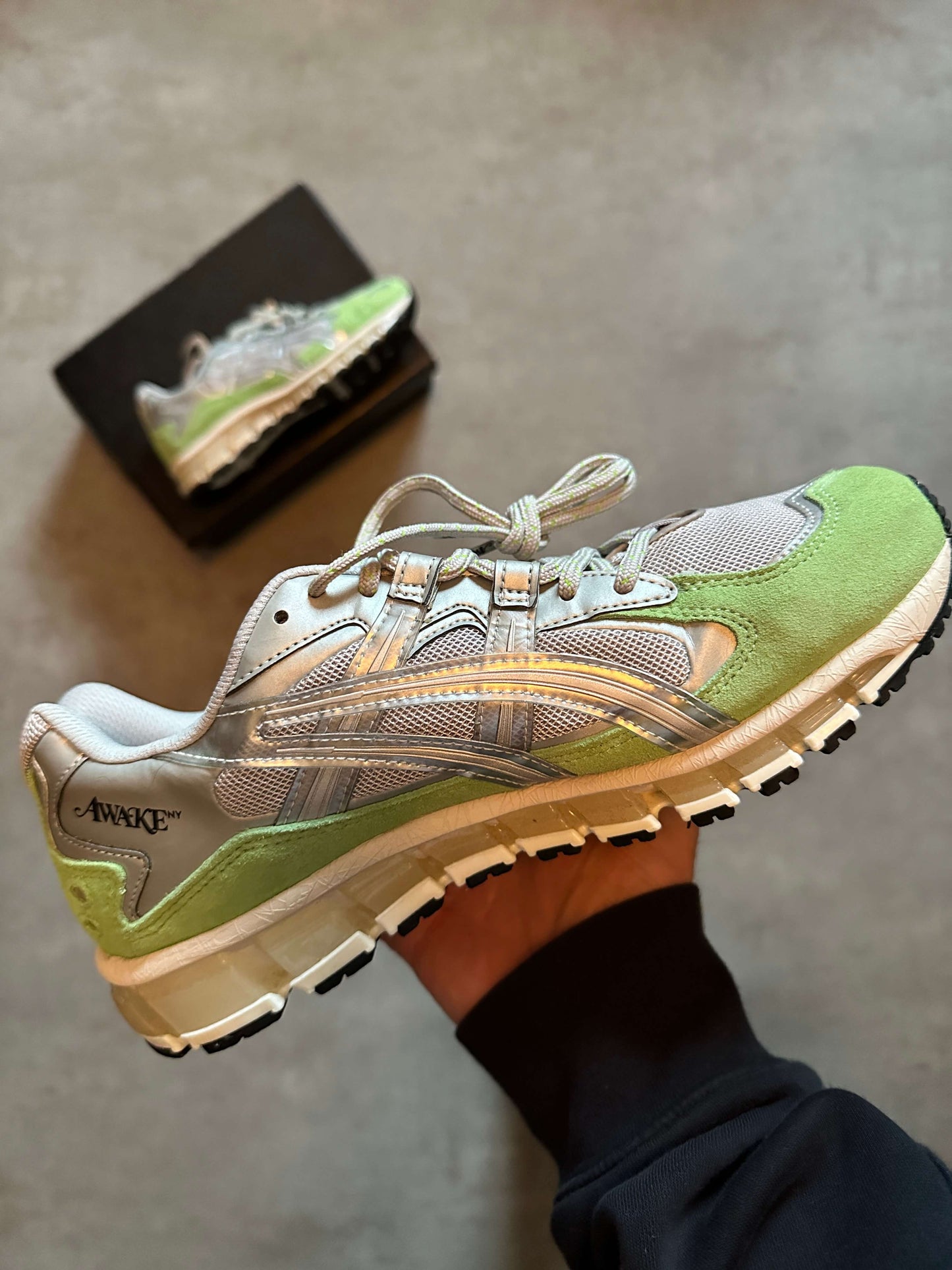 ASICS AWAKE NY GEL-KAYANO 5 360 - 8.5US