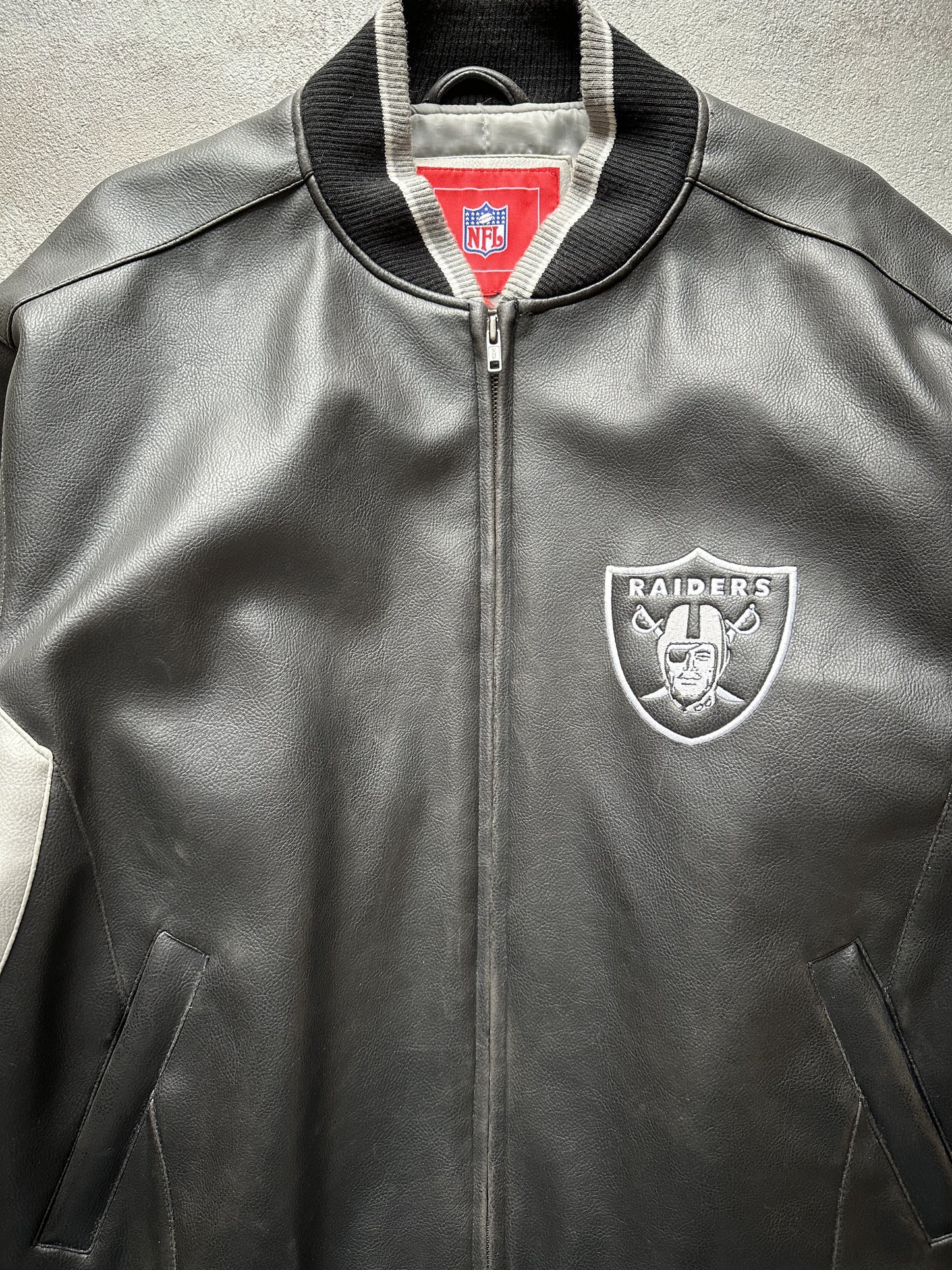 VINTAGE OAKLAND RAIDERS JACKET - XLARGE