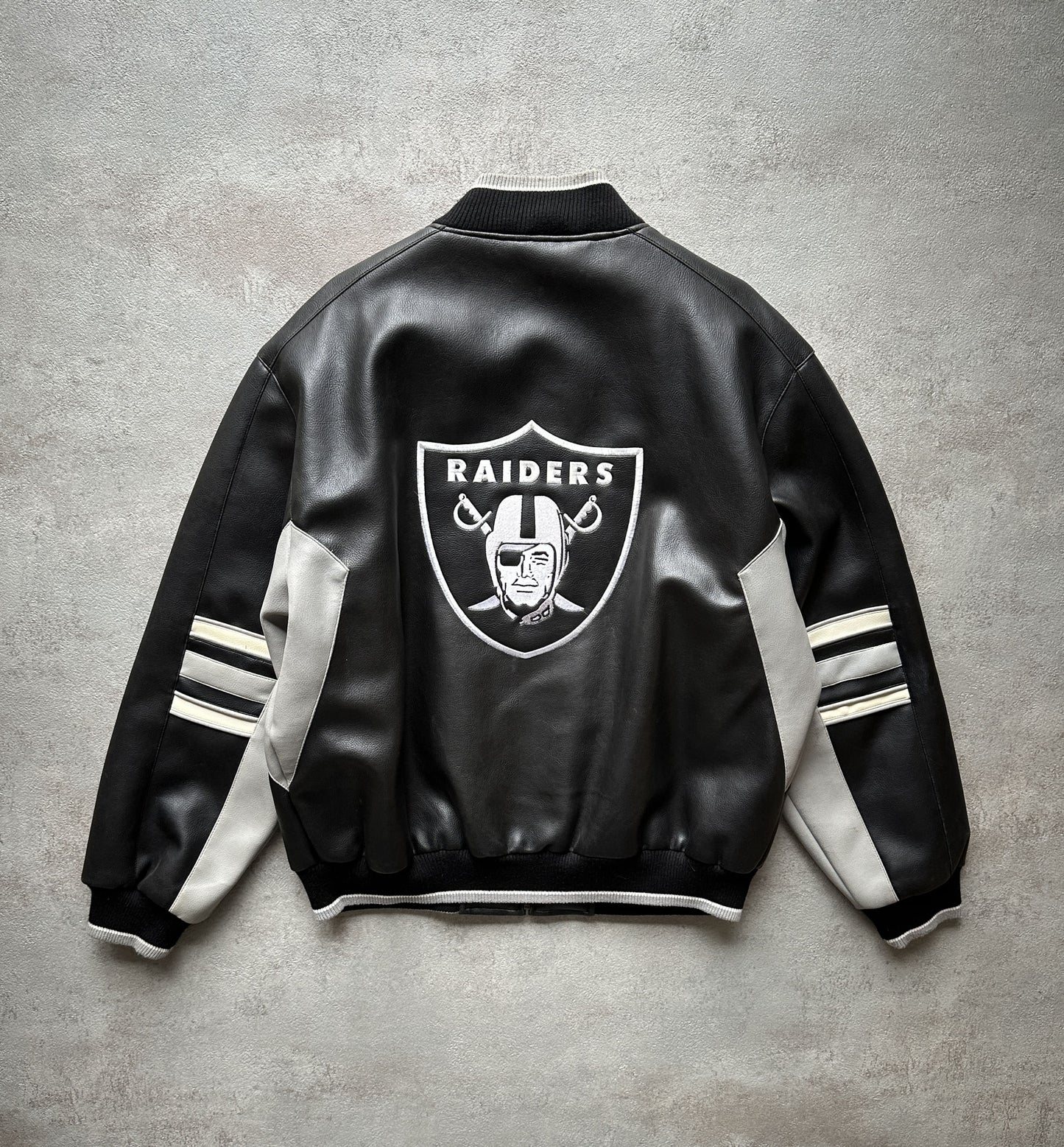 VINTAGE OAKLAND RAIDERS JACKET - XLARGE
