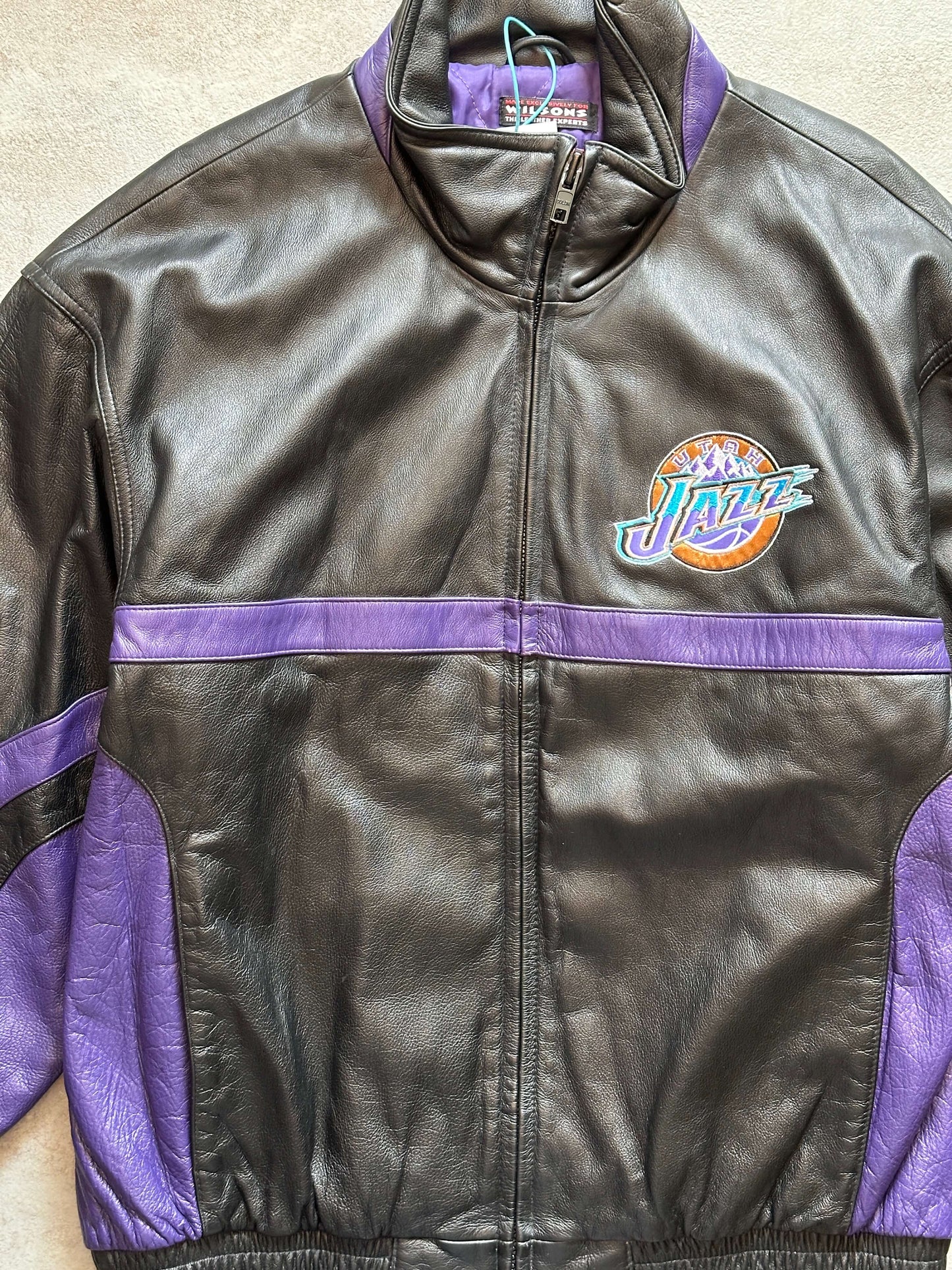 VINTAGE UTAH JAZZ LEATHER JACKET - LARGE