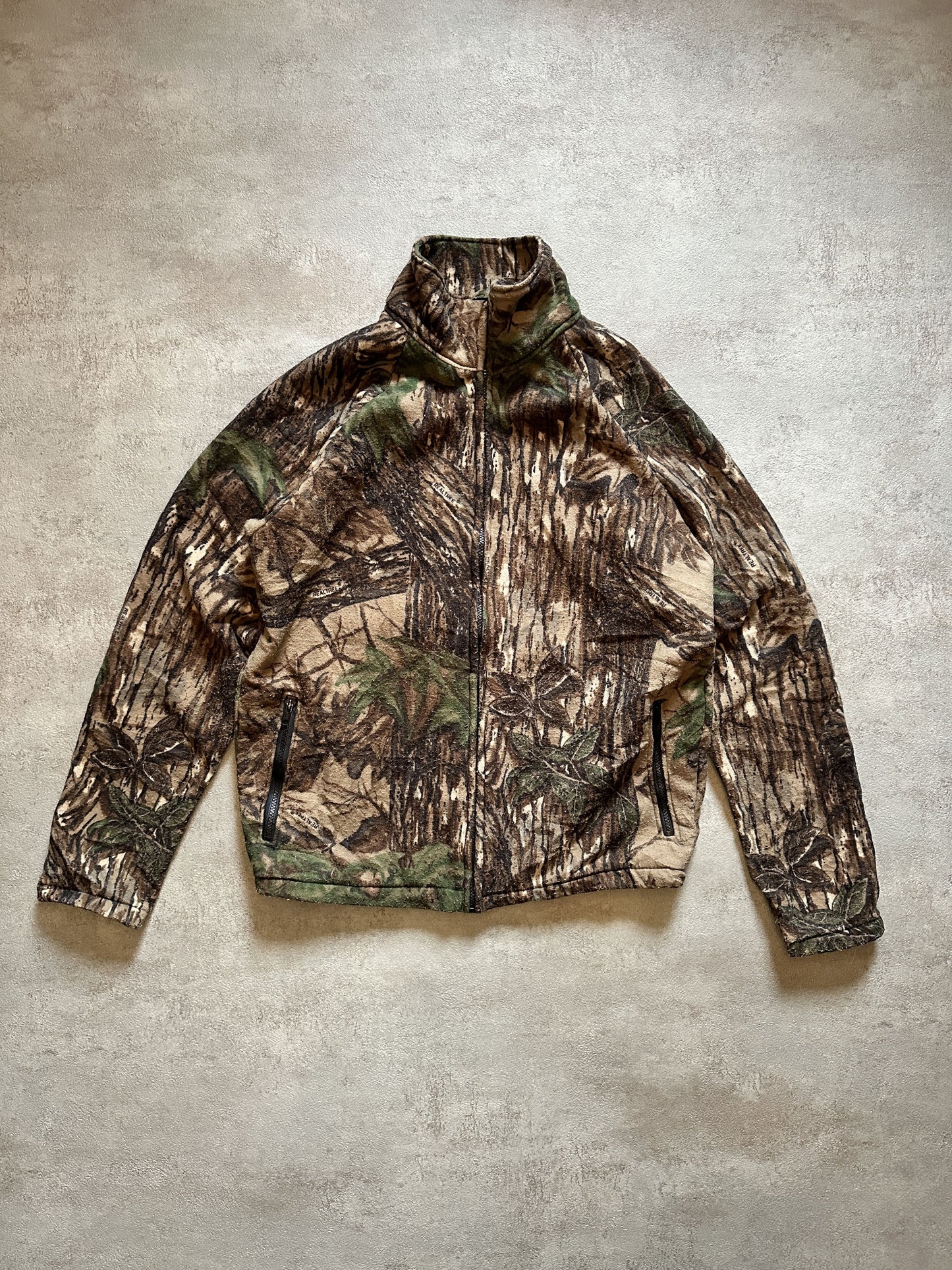 VINTAGE REALTREE CAMO FLEECE JACKET - XLARGE
