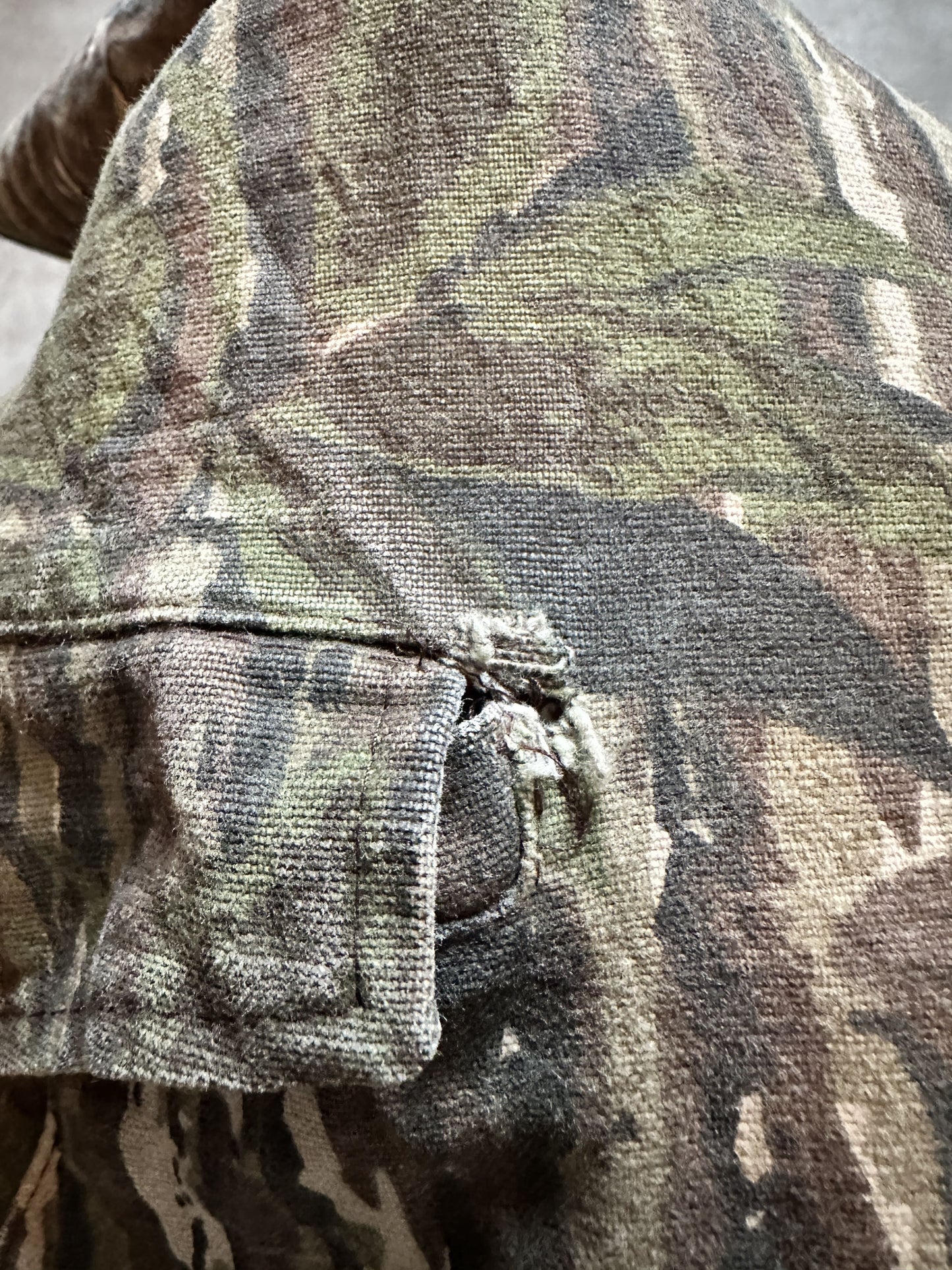 VINTAGE REALTREE CAMO JACKET - LARGE