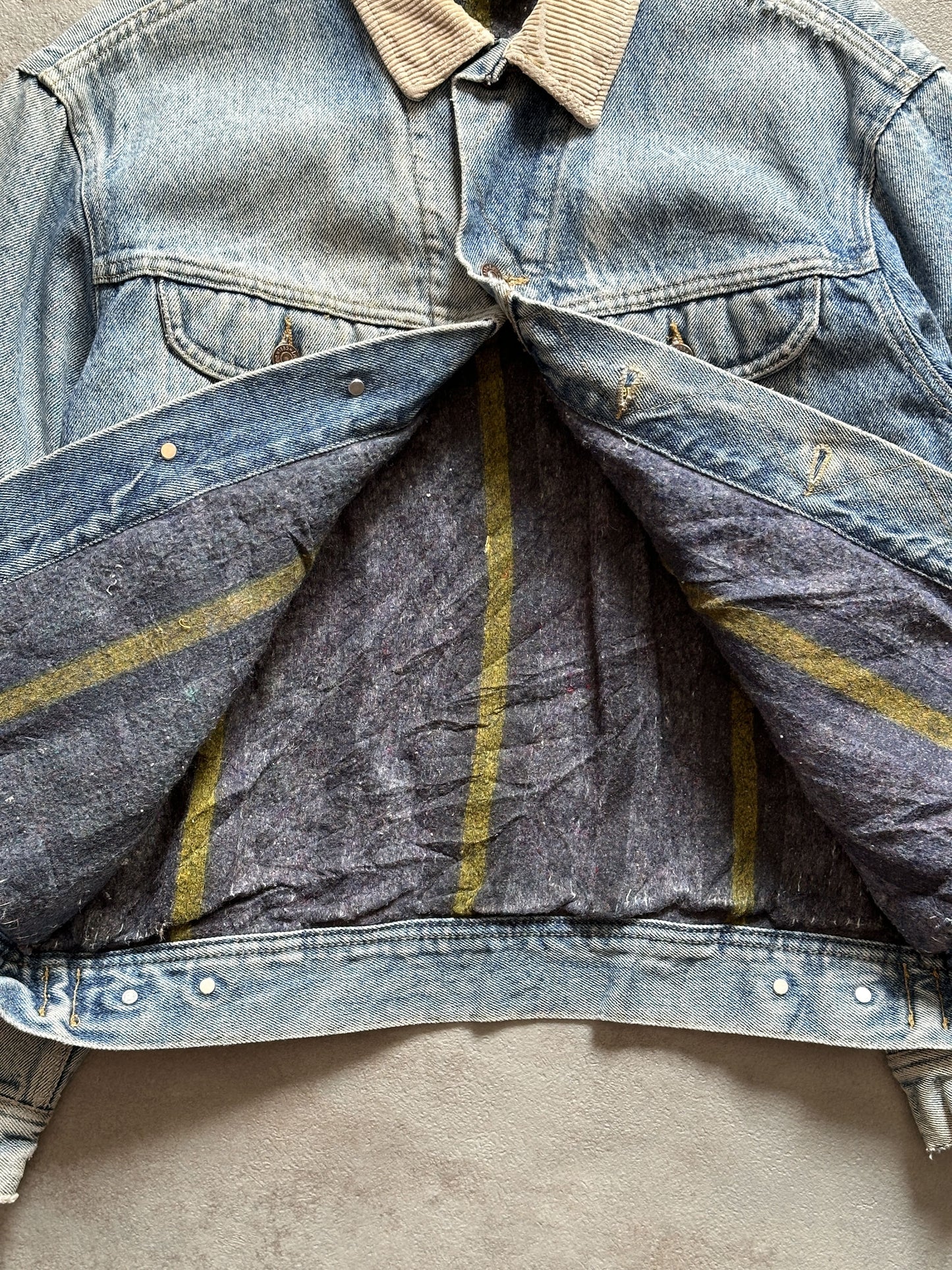 VINTAGE LEE DENIM JACKET - MEDIUM