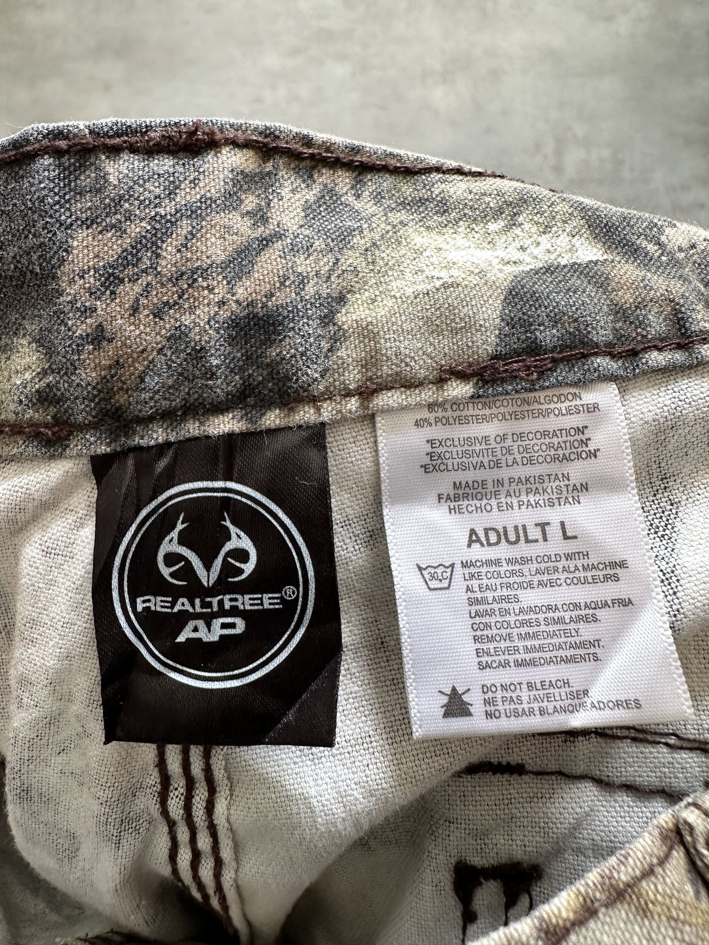 VINTAGE REALTREE CAMO CARGO PANT - W34 X L32