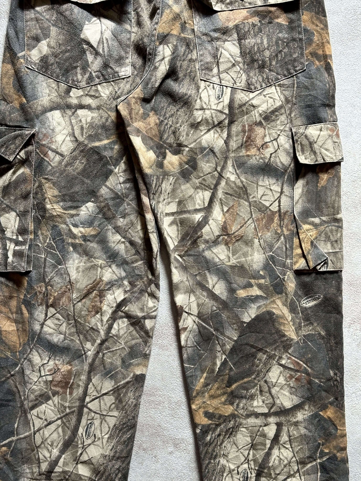 VINTAGE REALTREE CAMO CARGO PANT - W30 X L32